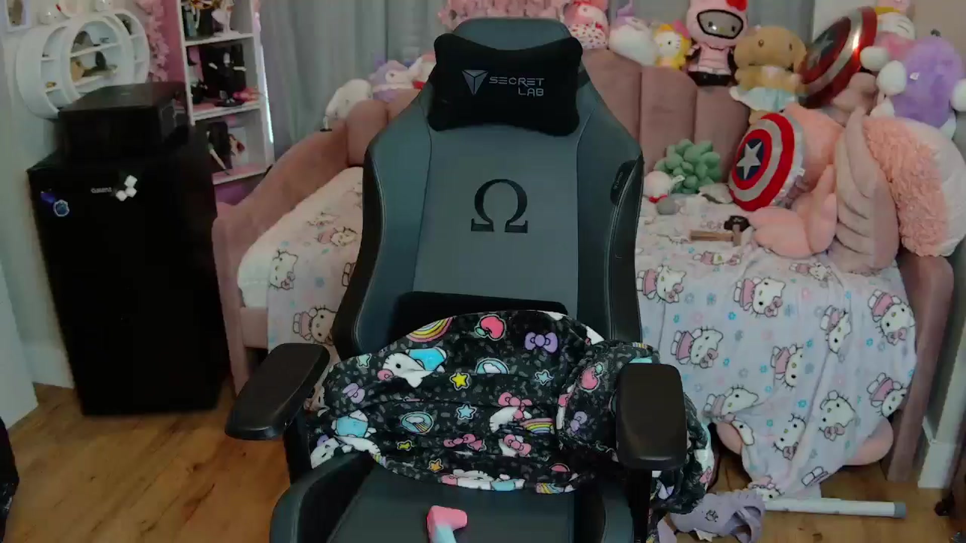 Gallery image thumbnail from Lil__Bunny's myfreecams stream on, 04/02/2025, 18:22 image 8 of 20