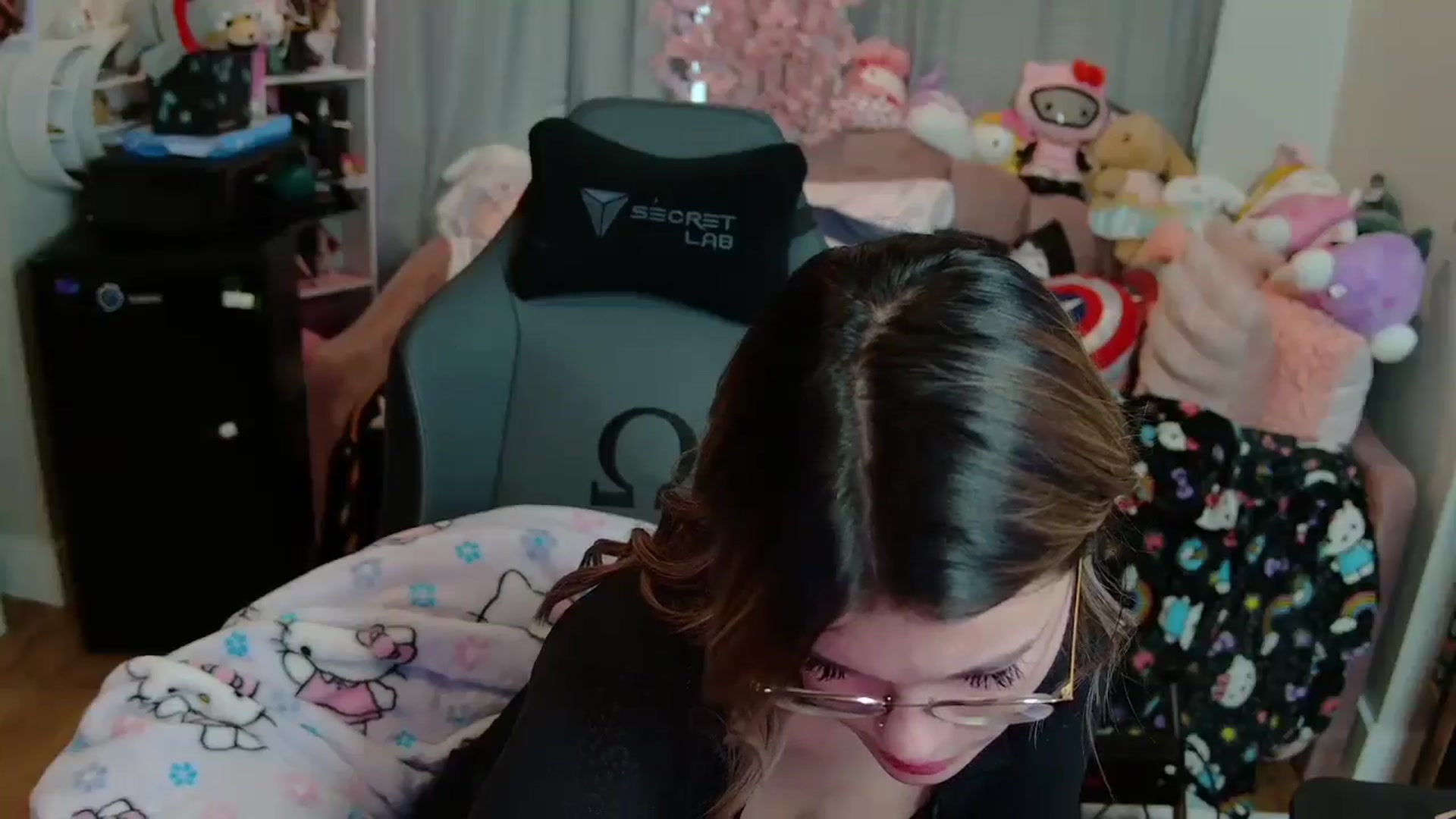 Gallery image thumbnail from Lil__Bunny's myfreecams stream on, 05/01/2025, 18:46 image 16 of 20