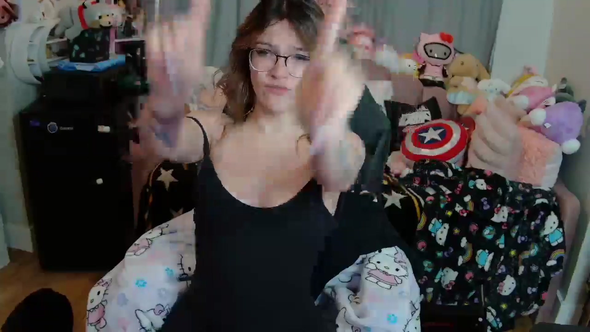 Gallery image thumbnail from Lil__Bunny's myfreecams stream on, 05/01/2025, 19:56 image 3 of 20