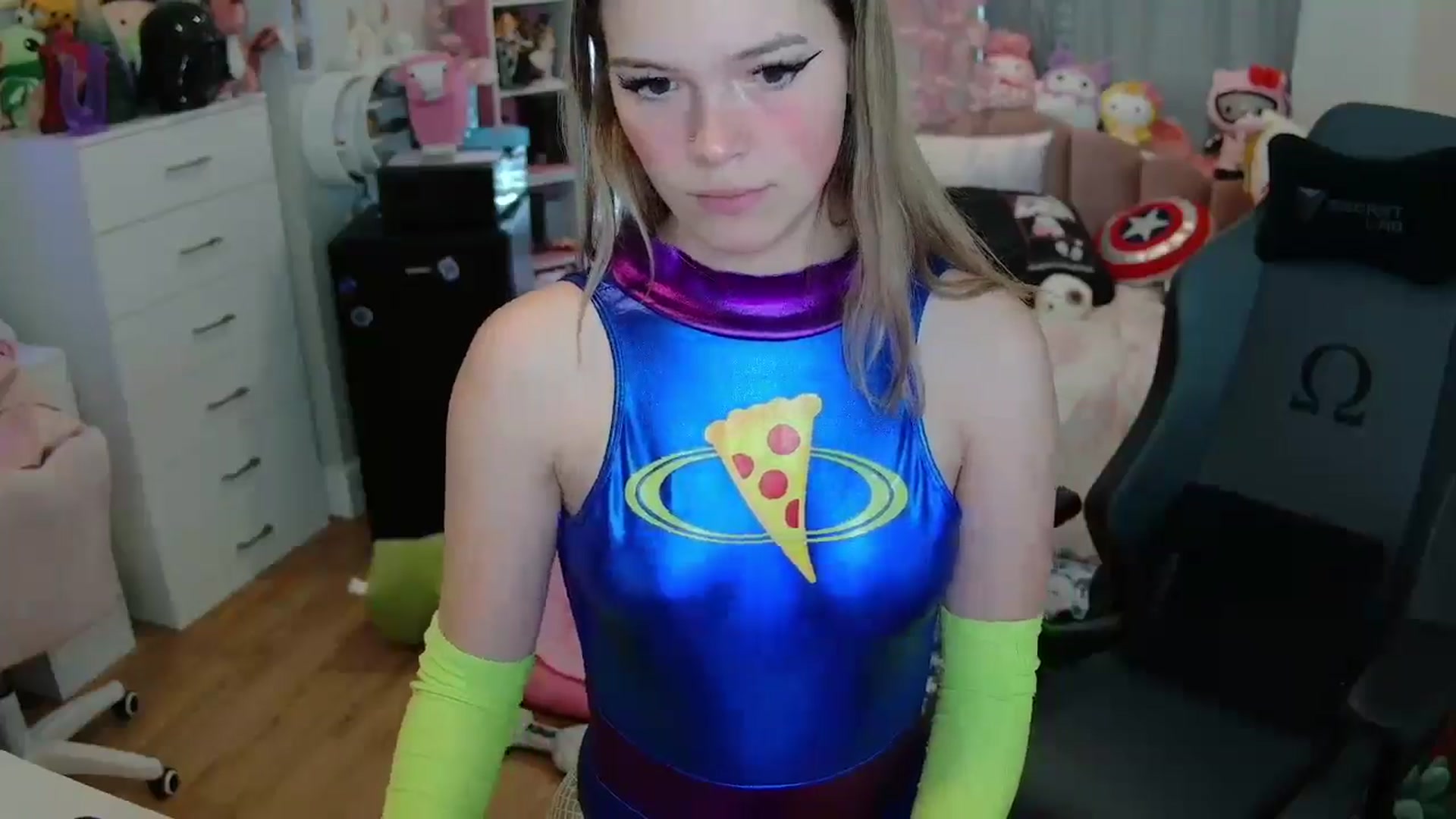 Gallery image thumbnail from Lil__Bunny's myfreecams stream on, 06/12/2025, 18:24 image 12 of 20