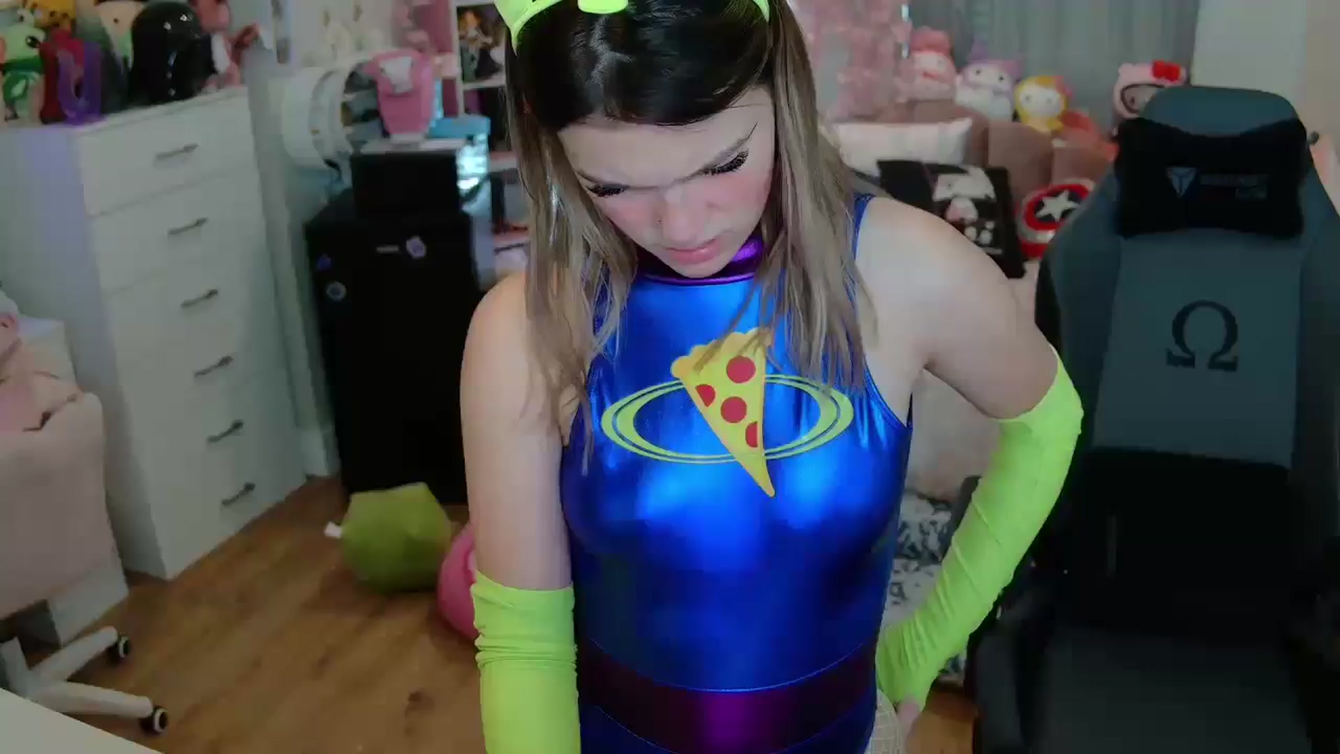 Gallery image thumbnail from Lil__Bunny's myfreecams stream on, 06/12/2025, 18:24 image 1 of 20