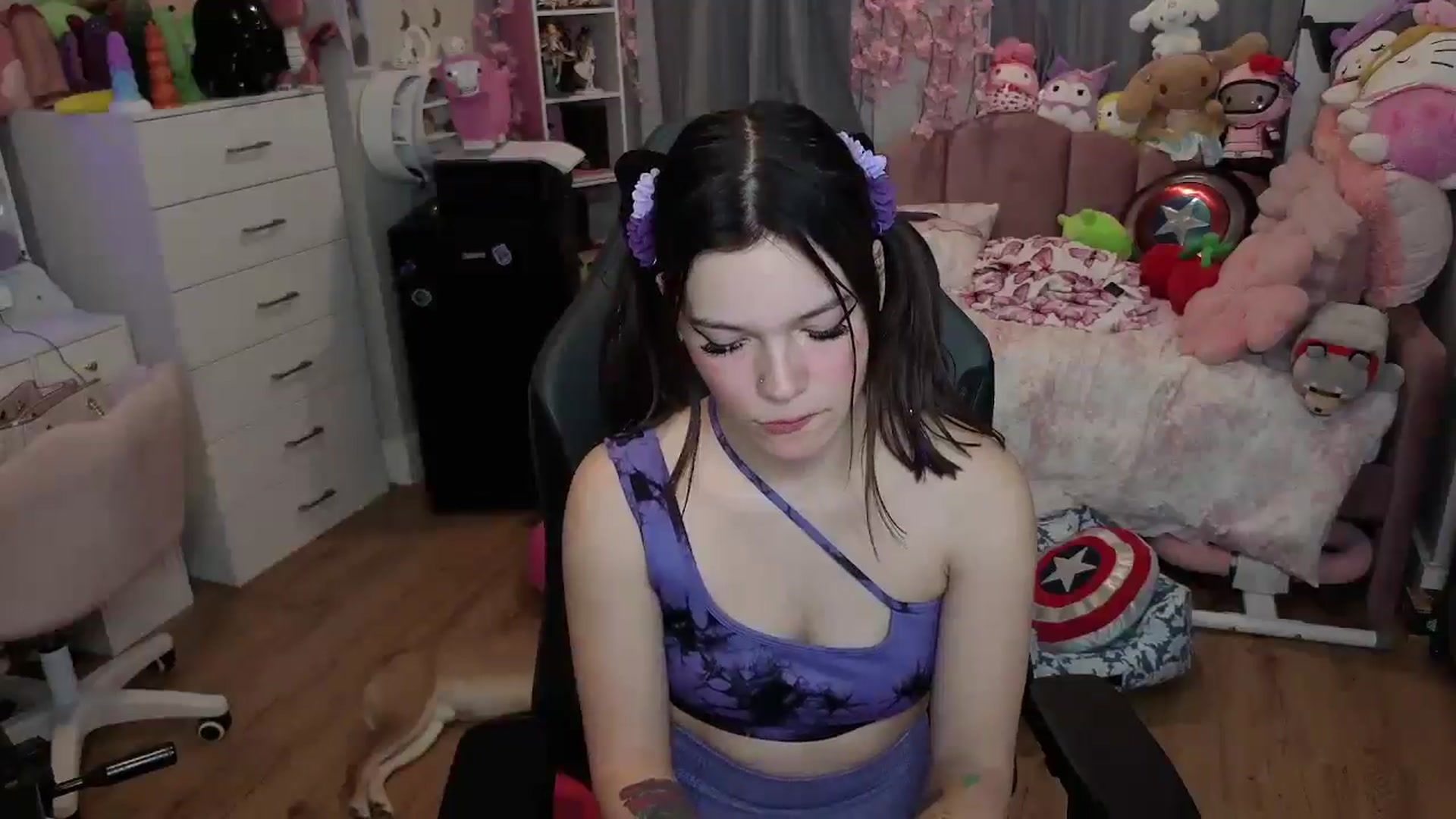 Gallery image thumbnail from Lil__Bunny's myfreecams stream on, 06/23/2025, 02:00 image 14 of 20