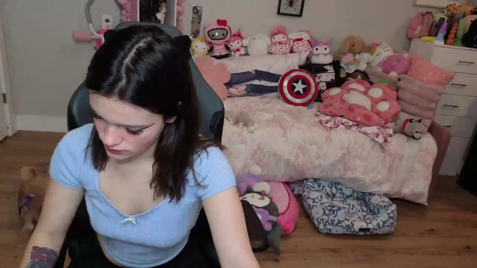 Gallery image thumbnail from Lil__Bunny's myfreecams stream on, 06/24/2025, 22:27 image 5 of 20