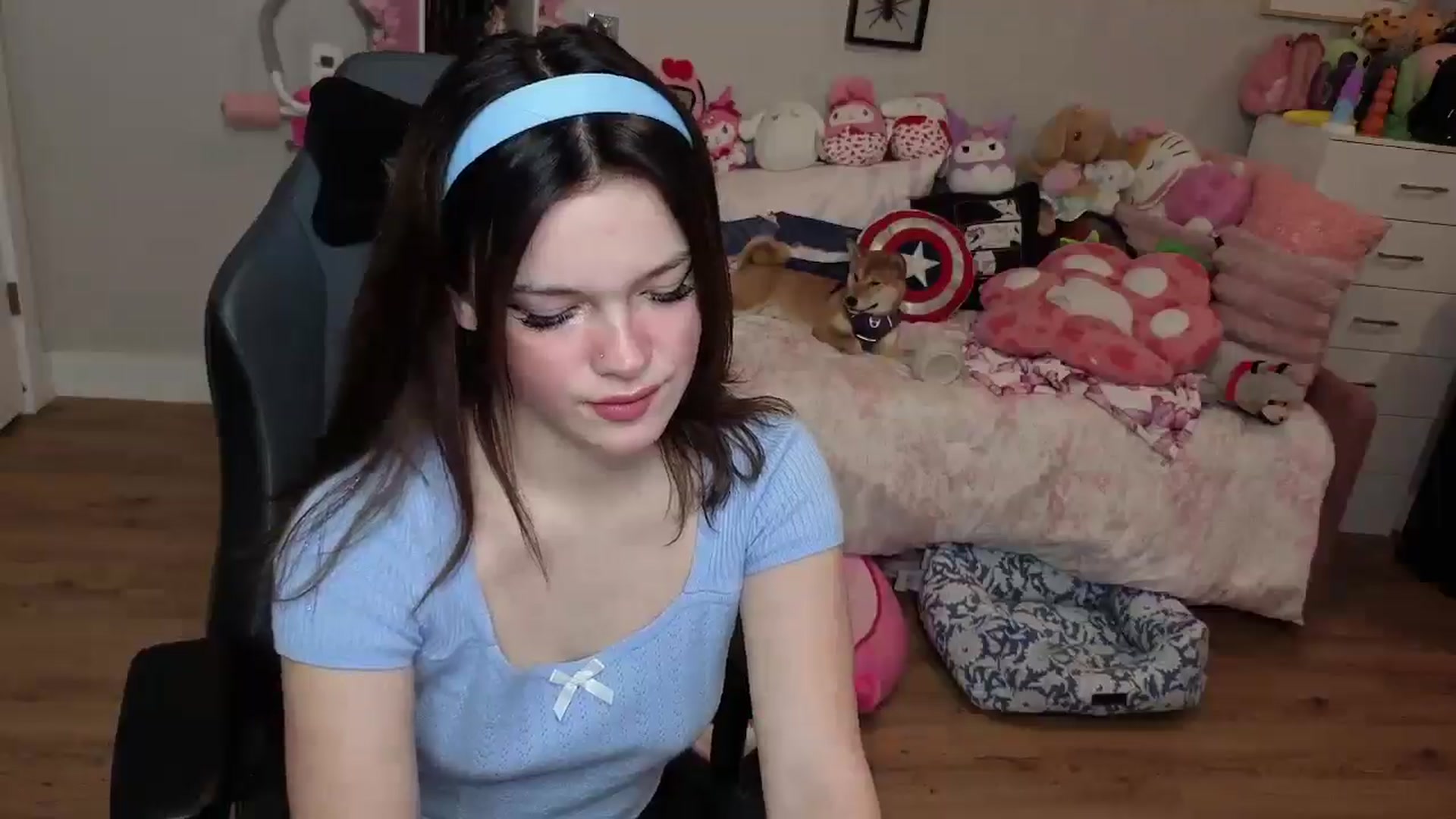 Gallery image thumbnail from Lil__Bunny's myfreecams stream on, 06/24/2025, 22:27 image 13 of 20