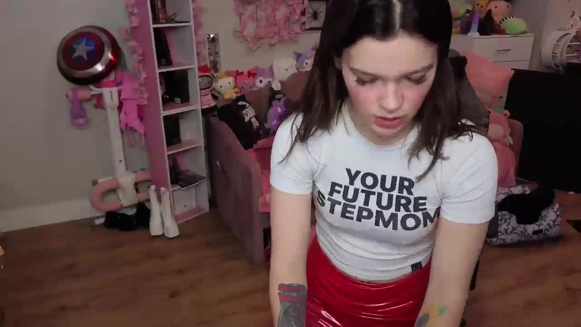 Gallery image thumbnail from Lil__Bunny's myfreecams stream on, 07/04/2025, 22:45 image 6 of 20