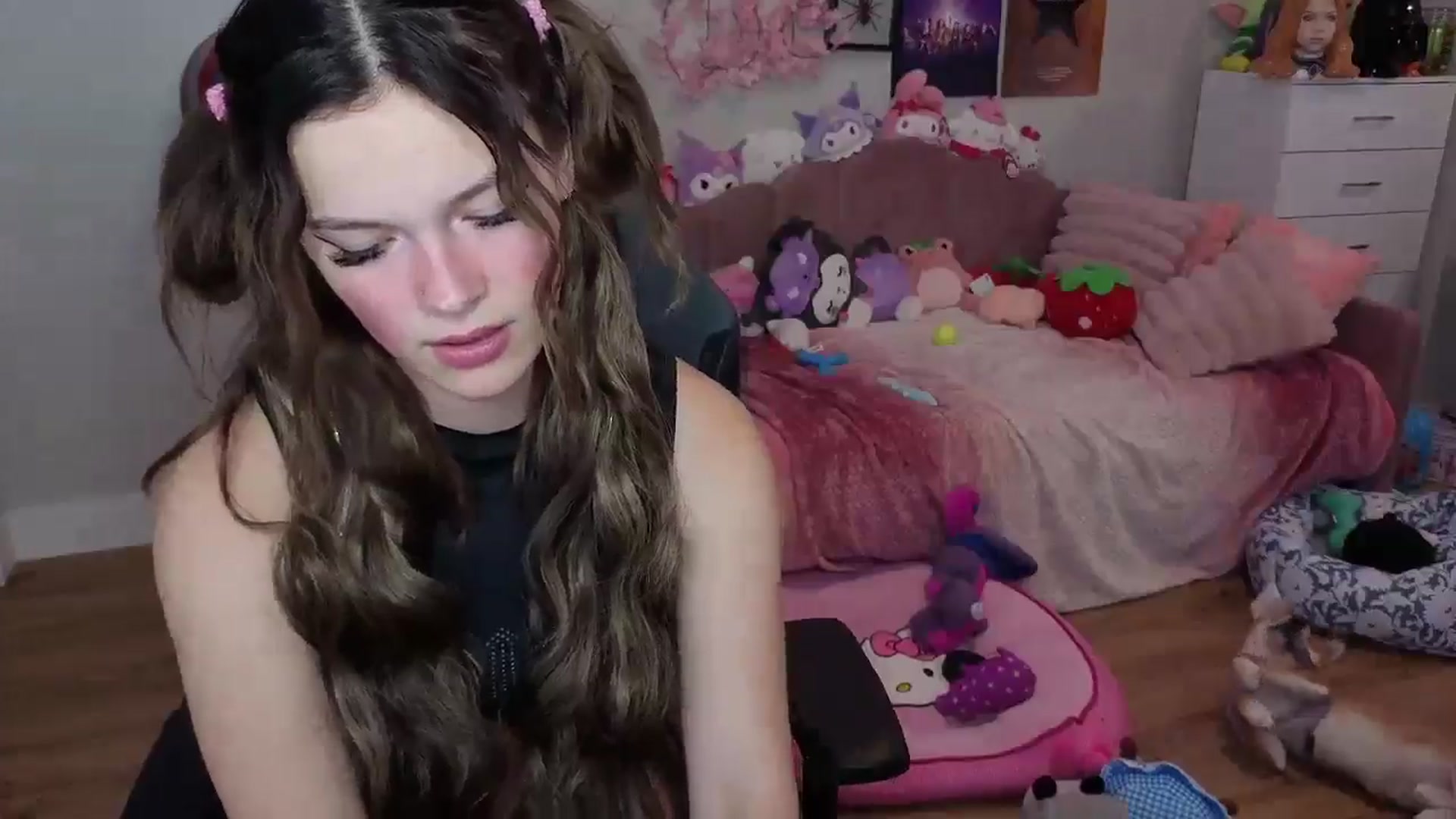 Gallery image thumbnail from Lil__Bunny's myfreecams stream on, 07/22/2025, 24:13 image 12 of 20