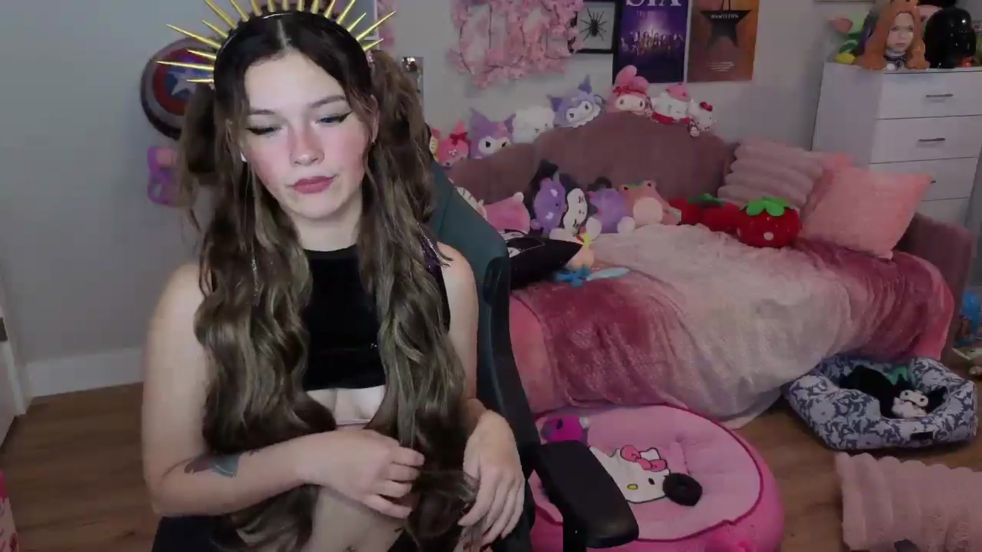 Gallery image thumbnail from Lil__Bunny's myfreecams stream on, 07/22/2025, 02:27 image 8 of 20