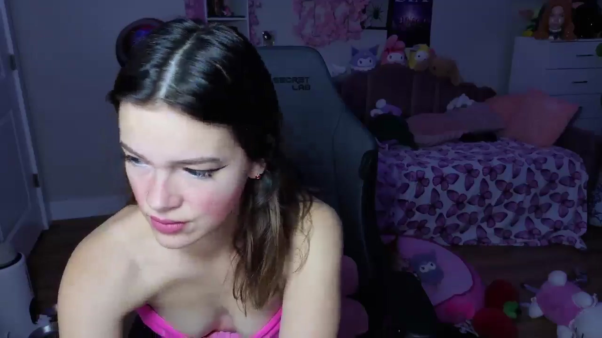 Gallery image thumbnail from Lil__Bunny's myfreecams stream on, 08/02/2025, 13:44 image 5 of 20