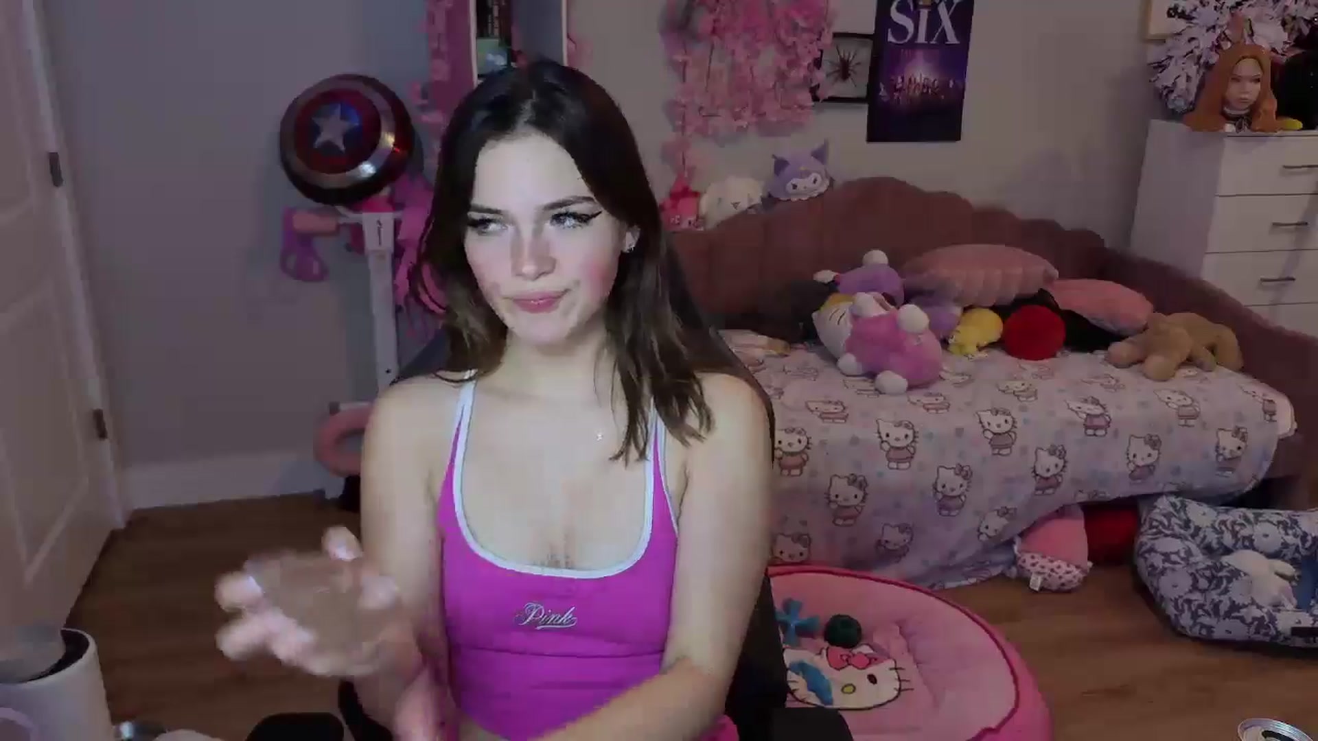 Gallery image thumbnail from Lil__Bunny's myfreecams stream on, 08/08/2025, 22:21 image 7 of 20