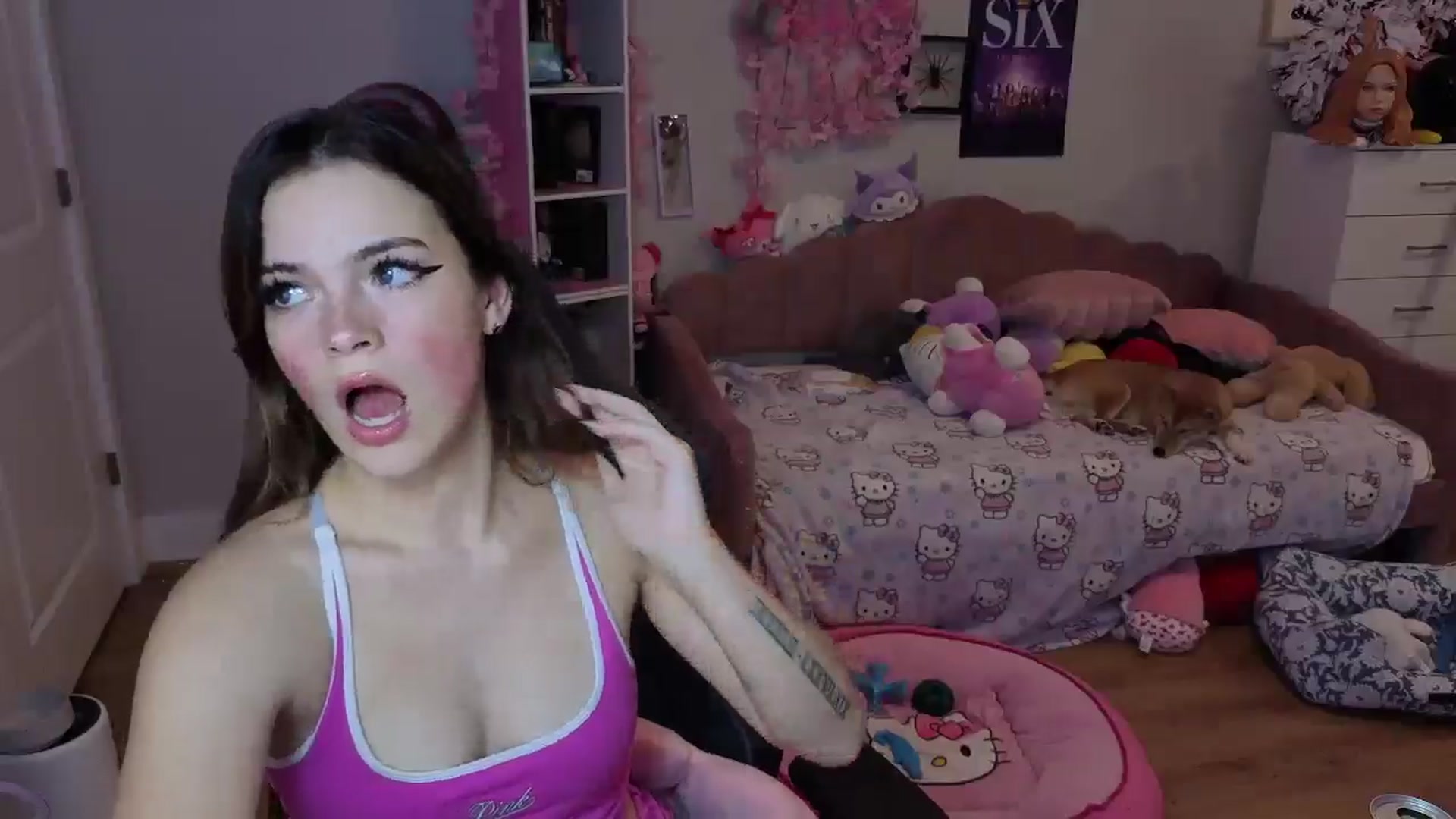 Gallery image thumbnail from Lil__Bunny's myfreecams stream on, 08/08/2025, 22:21 image 8 of 20