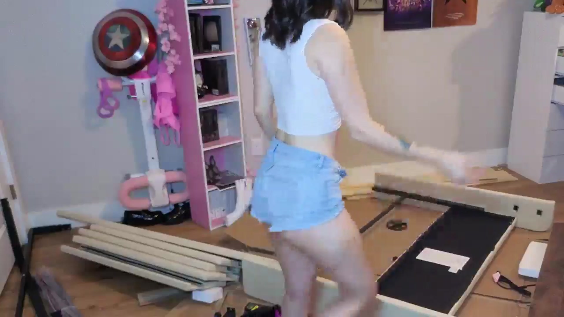 Gallery image thumbnail from Lil__Bunny's myfreecams stream on, 08/15/2025, 01:06 image 7 of 20