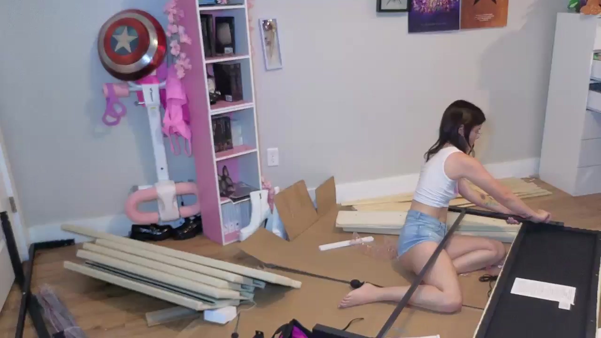 Gallery image thumbnail from Lil__Bunny's myfreecams stream on, 08/15/2025, 01:06 image 5 of 20