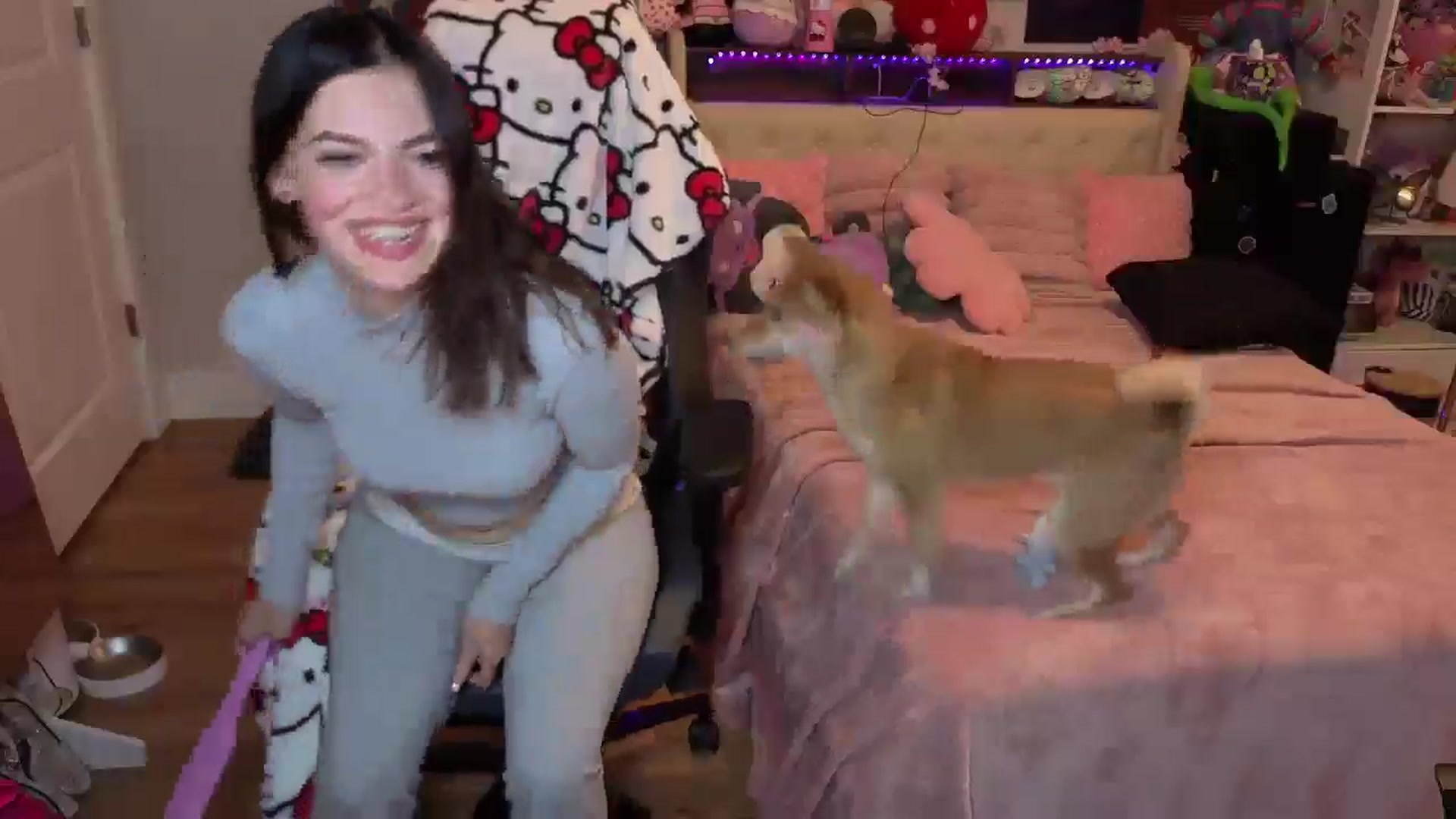 Gallery image thumbnail from Lil__Bunny's myfreecams stream on, 09/14/2025, 21:07 image 10 of 20