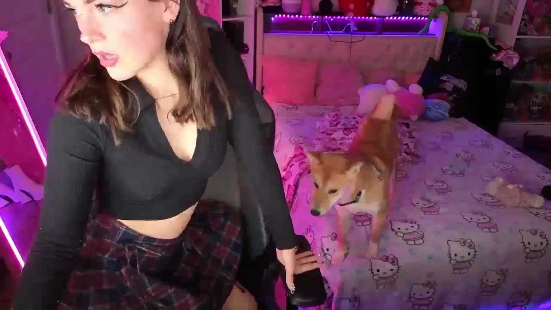 Gallery image thumbnail from Lil__Bunny's myfreecams stream on, 09/23/2025, 23:11 image 8 of 20