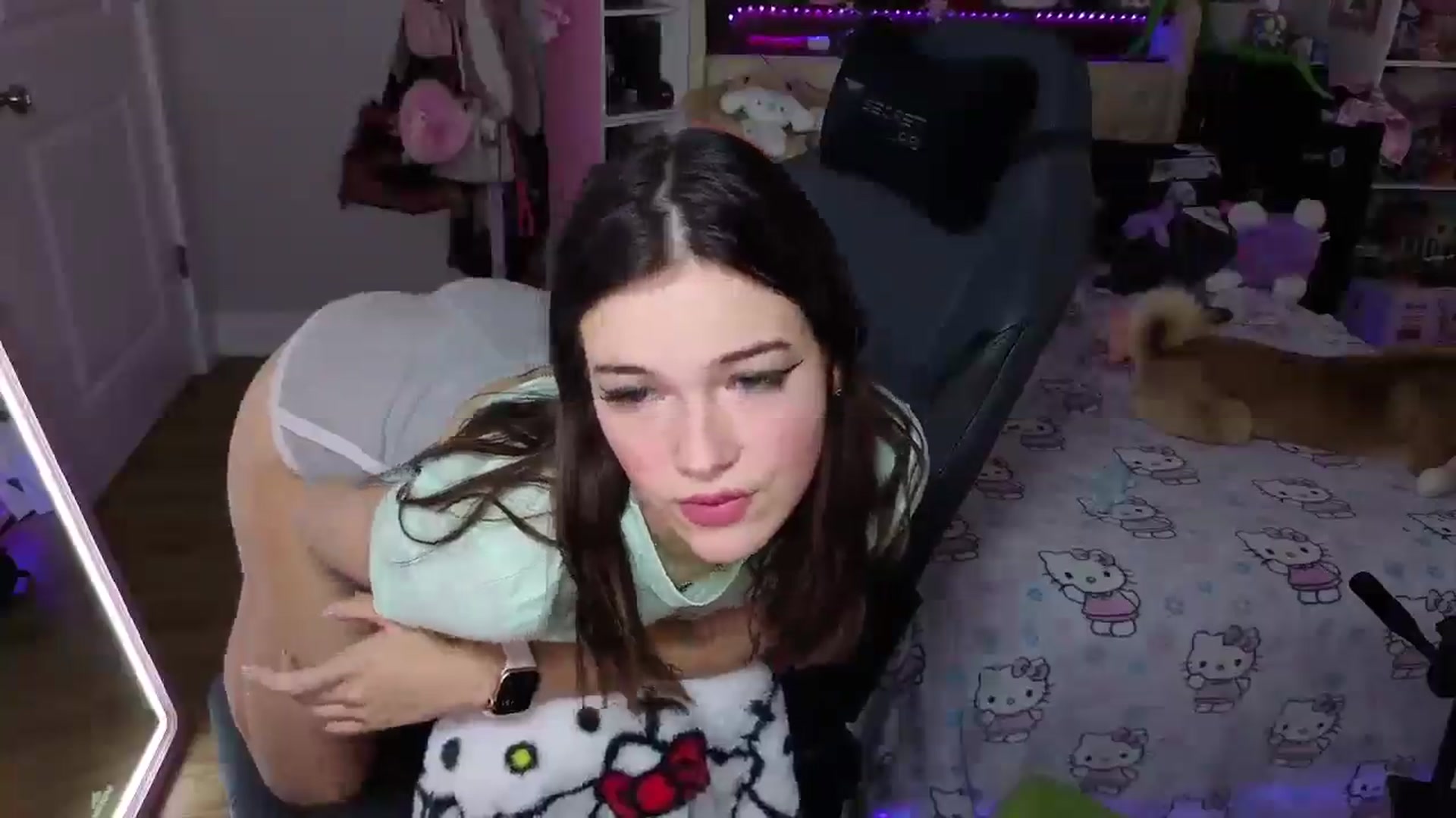 Gallery image thumbnail from Lil__Bunny's myfreecams stream on, 09/27/2025, 20:55 image 17 of 20