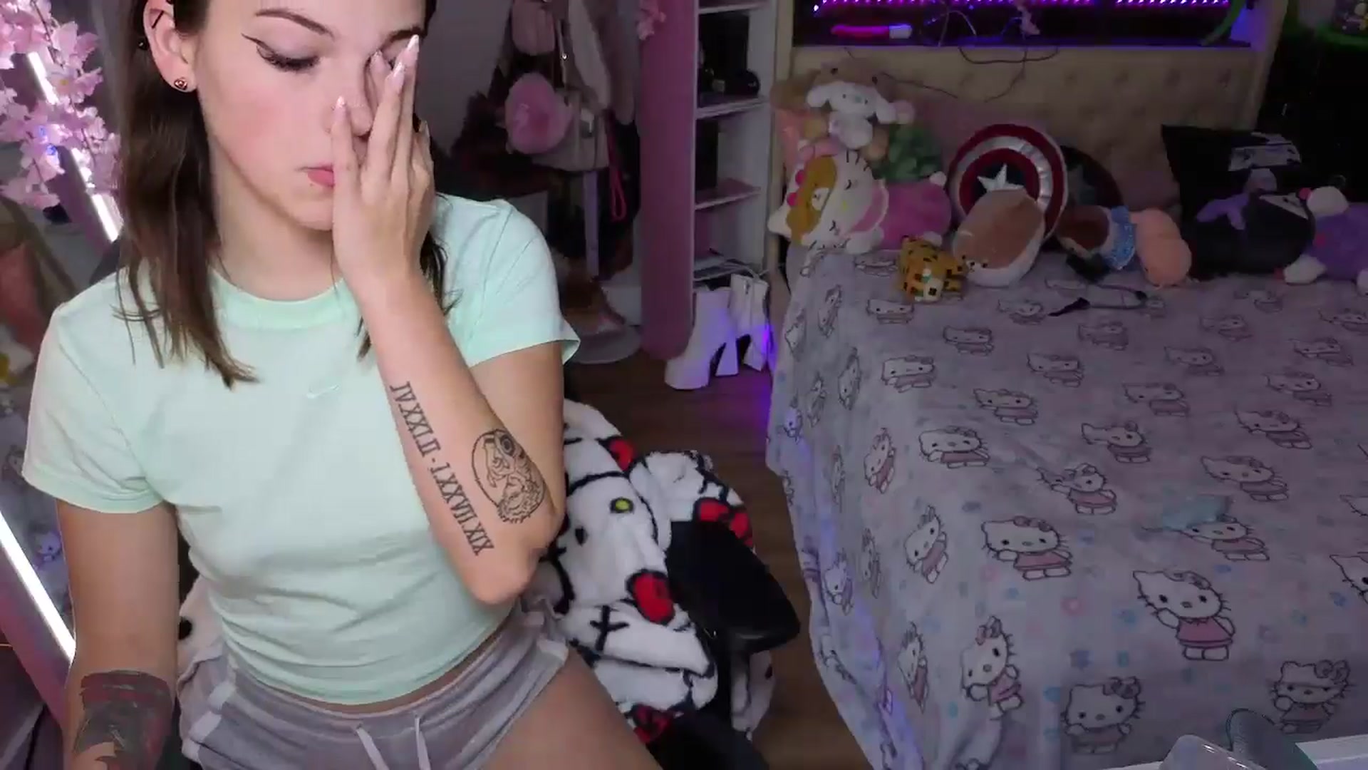 Gallery image thumbnail from Lil__Bunny's myfreecams stream on, 09/27/2025, 23:18 image 5 of 20