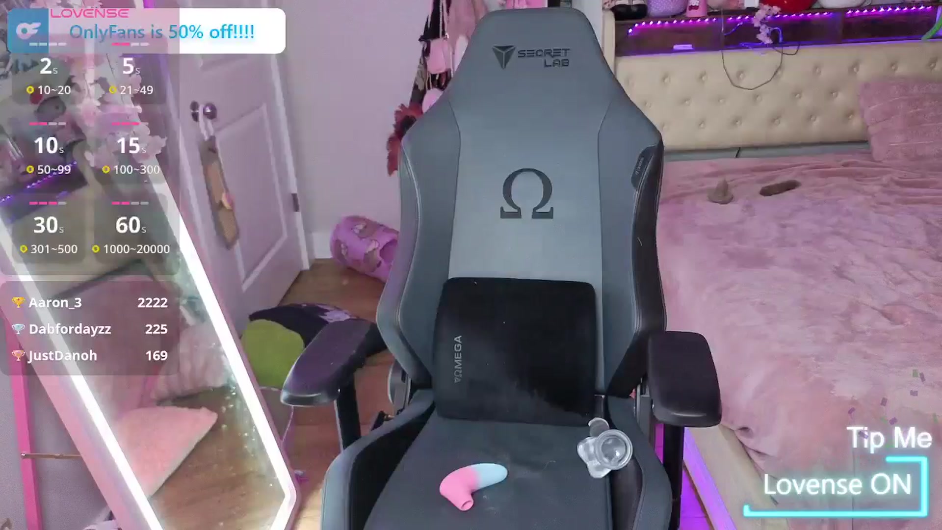 Gallery image thumbnail from Lil__Bunny's myfreecams stream on, 10/19/2025, 07:31 image 10 of 20