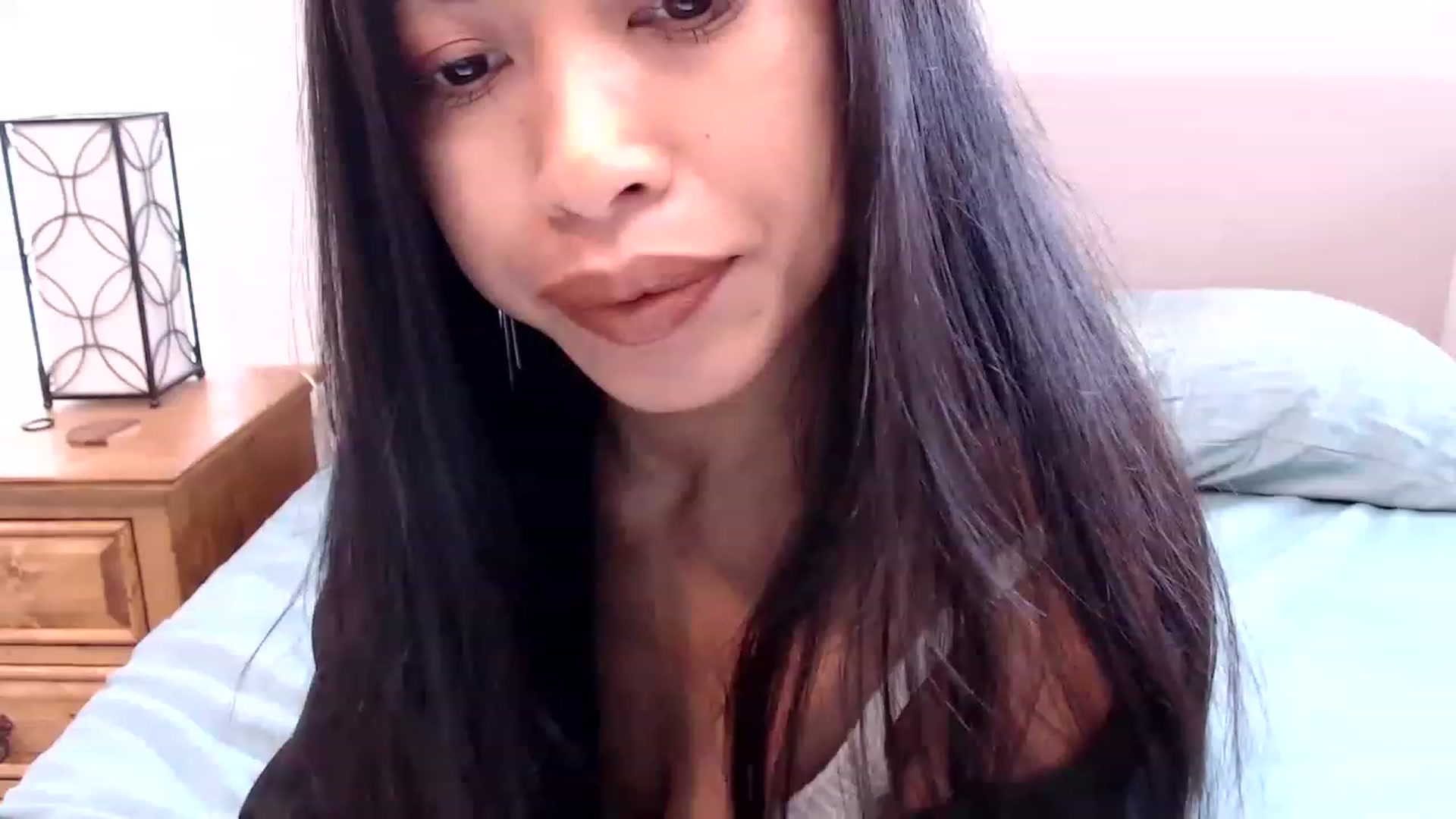 Gallery image thumbnail from Lil__bit's myfreecams stream on, 12/02/2022, 20:29 image 2 of 20
