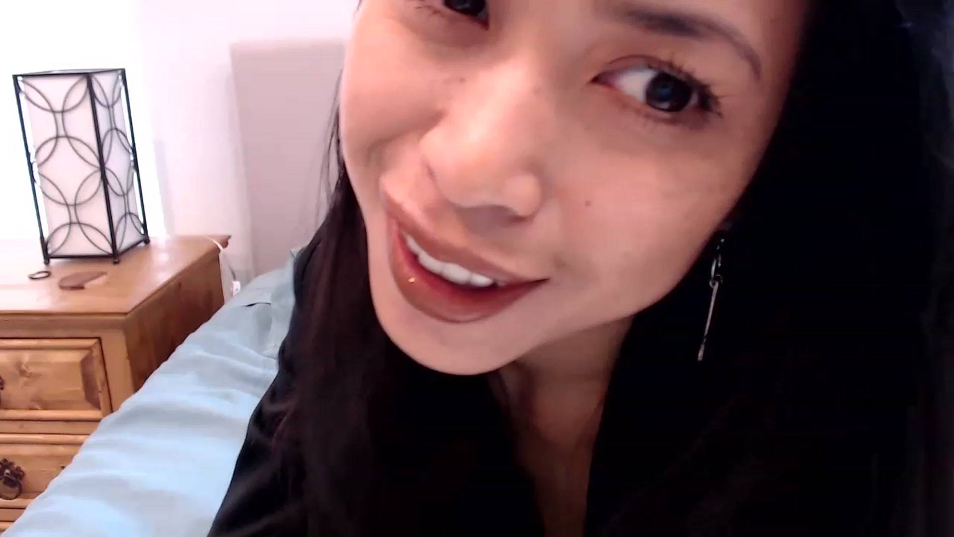 Gallery image thumbnail from Lil__bit's myfreecams stream on, 12/02/2022, 20:29 image 20 of 20