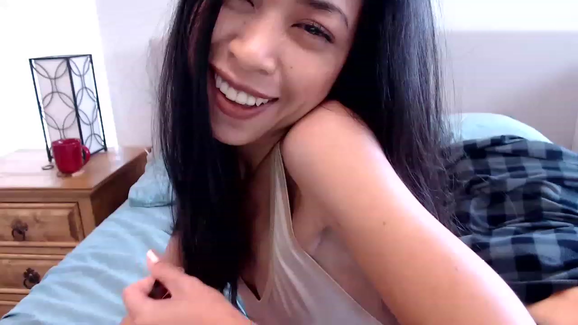 Gallery image thumbnail from Lil__bit's myfreecams stream on, 12/08/2022, 18:01 image 20 of 20
