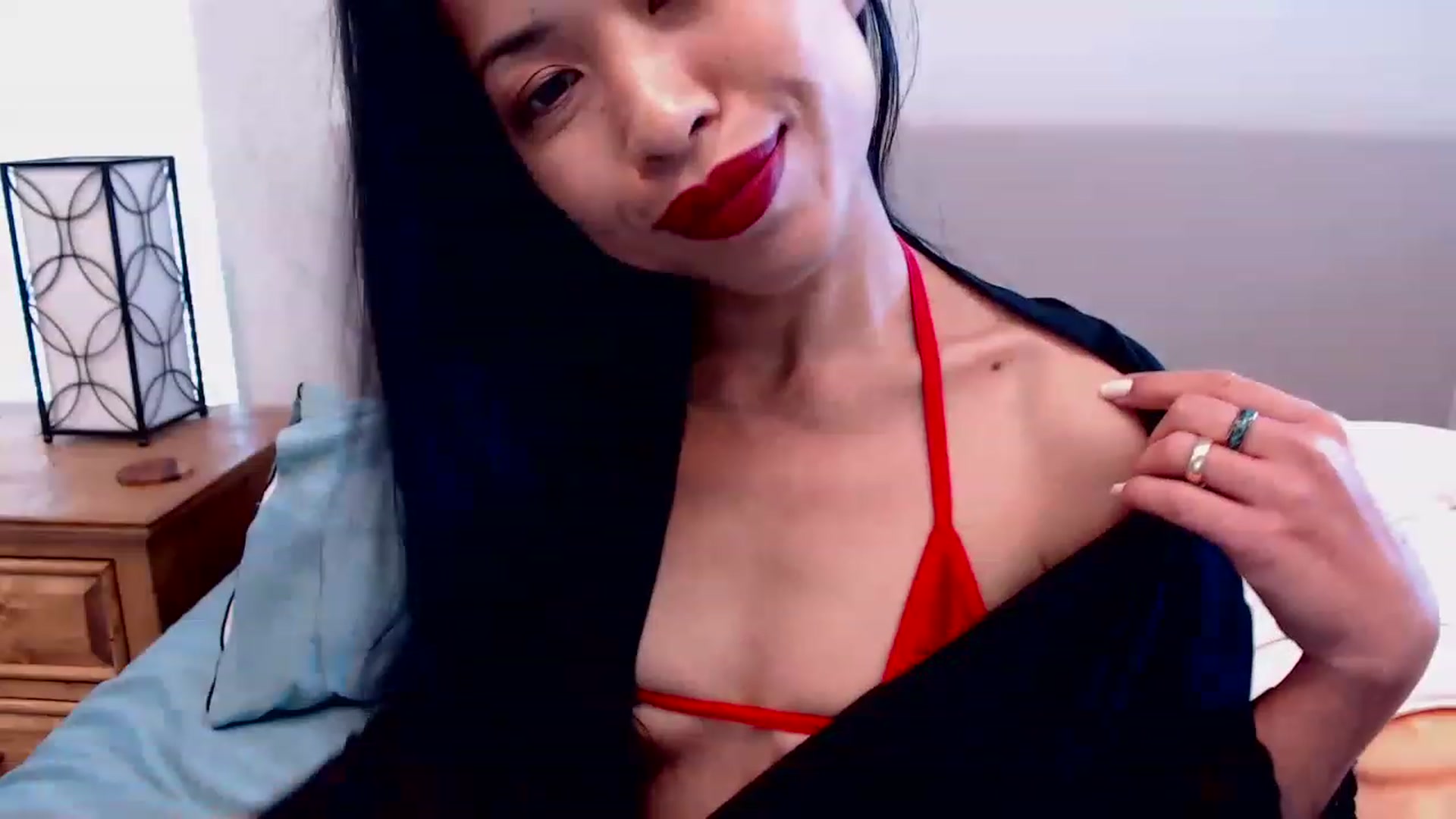 Gallery image thumbnail from Lil__bit's myfreecams stream on, 12/15/2022, 19:38 image 19 of 20