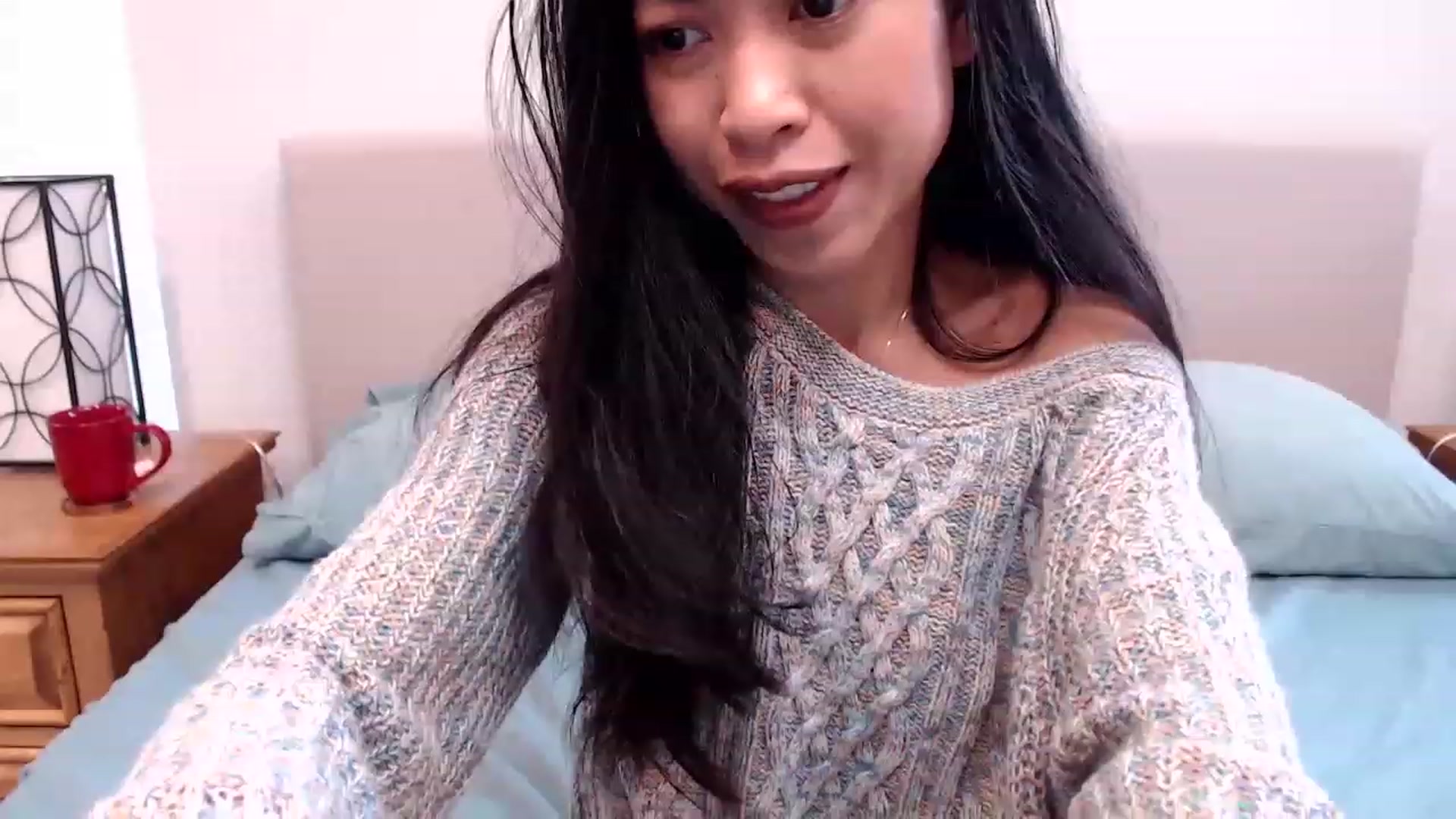 Gallery image thumbnail from Lil__bit's myfreecams stream on, 12/19/2022, 17:04 image 20 of 20