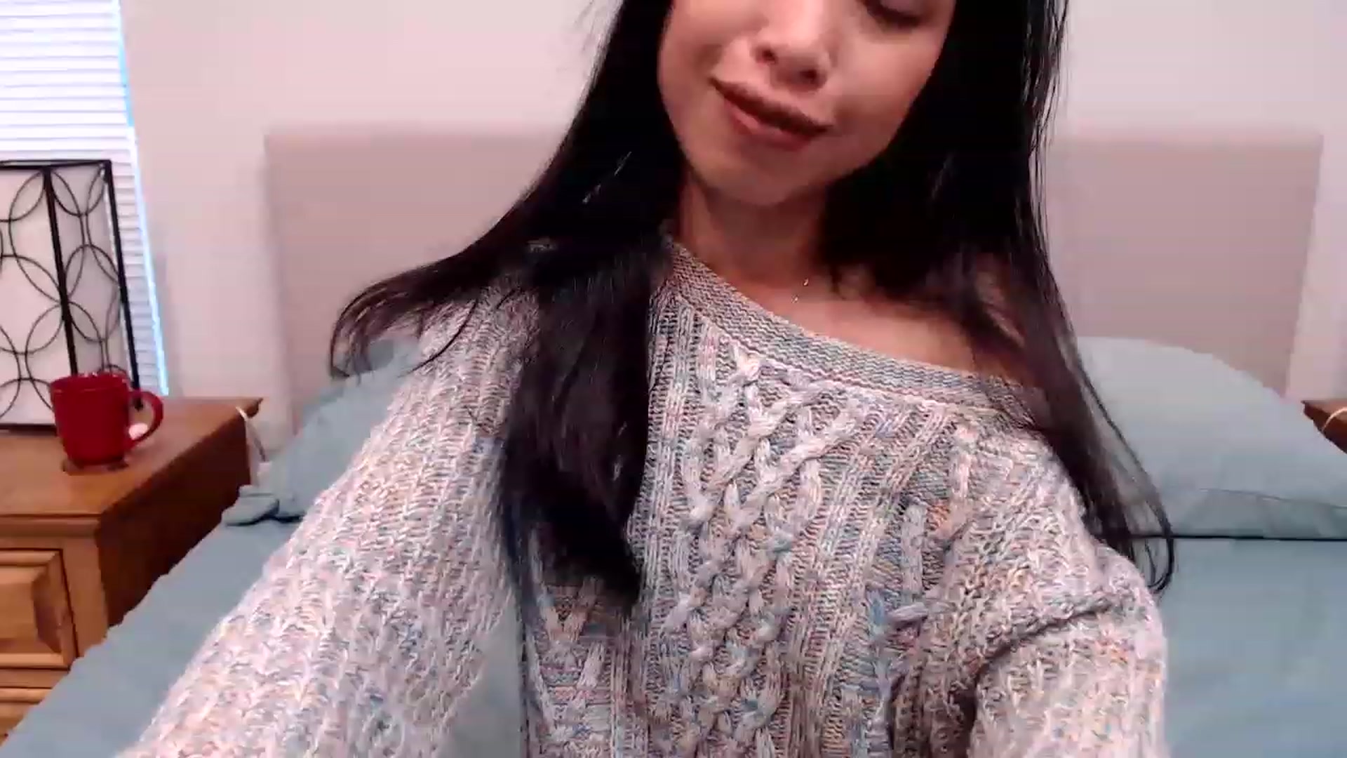 Gallery image thumbnail from Lil__bit's myfreecams stream on, 12/19/2022, 17:04 image 8 of 20