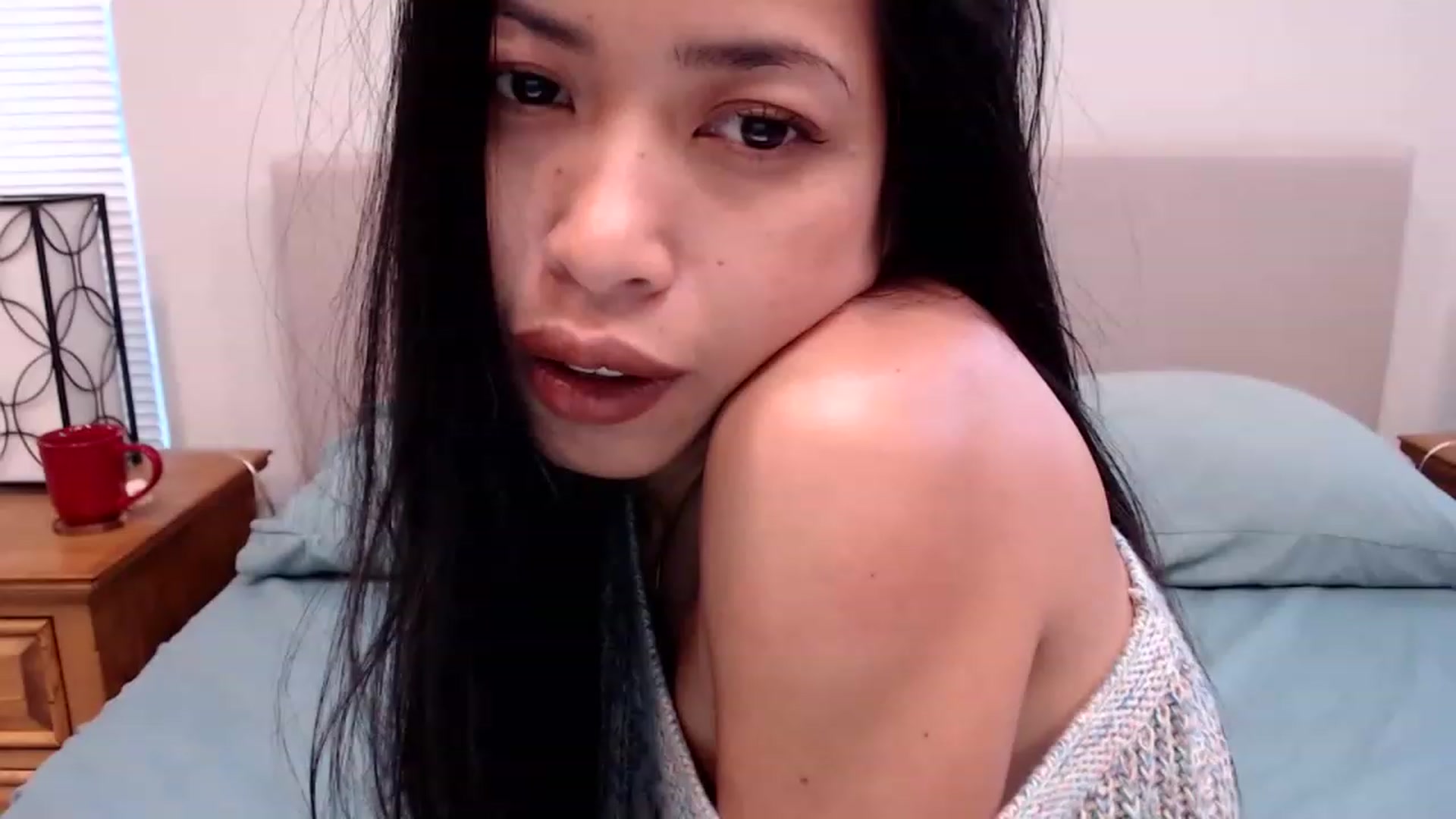 Gallery image thumbnail from Lil__bit's myfreecams stream on, 12/19/2022, 17:04 image 14 of 20