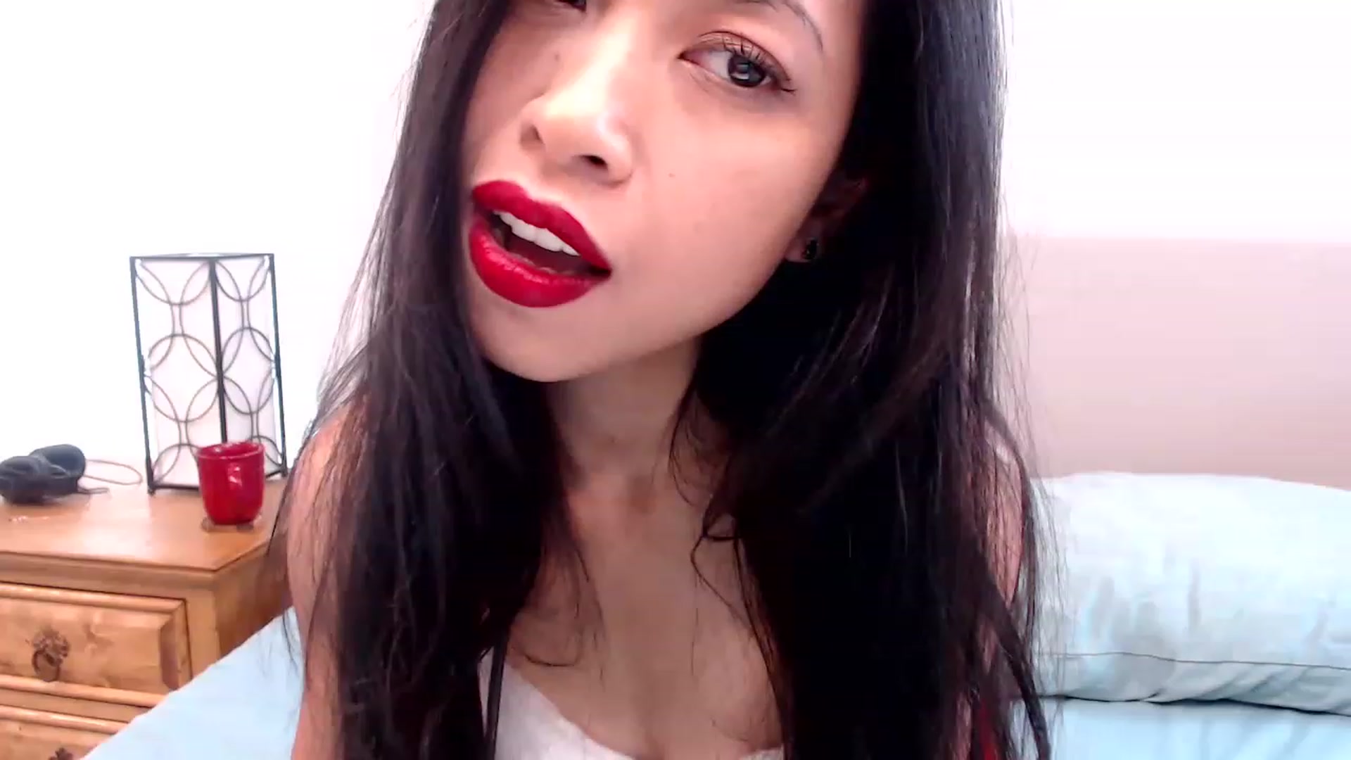 Gallery image thumbnail from Lil__bit's myfreecams stream on, 12/22/2022, 18:09 image 17 of 20