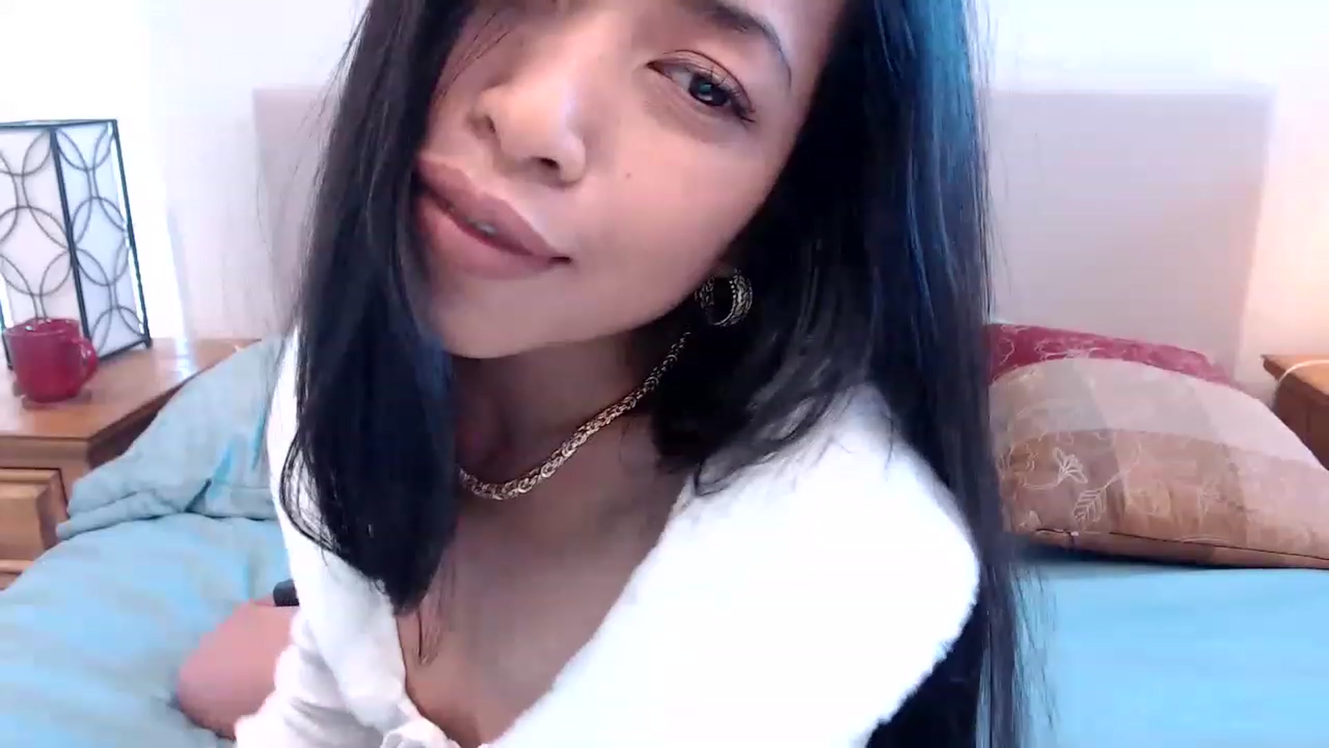 Gallery image thumbnail from Lil__bit's myfreecams stream on, 01/05/2023, 16:56 image 14 of 20
