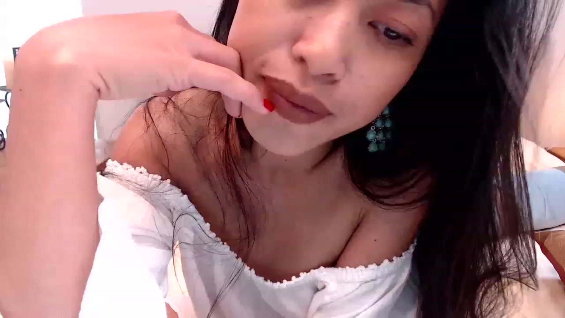 Gallery image thumbnail from Lil__bit's myfreecams stream on, 02/07/2023, 18:11 image 9 of 20