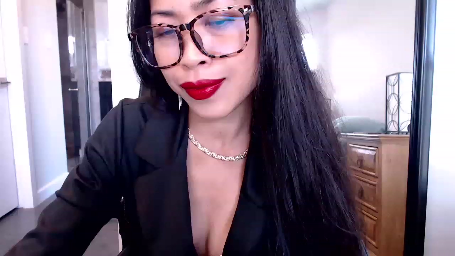 Gallery image thumbnail from Lil__bit's myfreecams stream on, 02/23/2023, 18:25 image 2 of 20