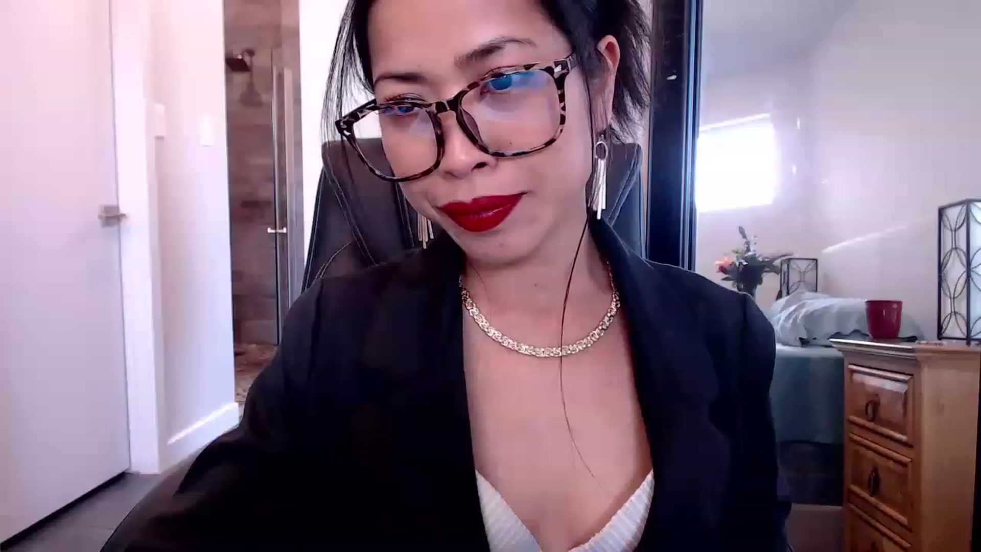 Gallery image thumbnail from Lil__bit's myfreecams stream on, 02/23/2023, 20:57 image 20 of 20