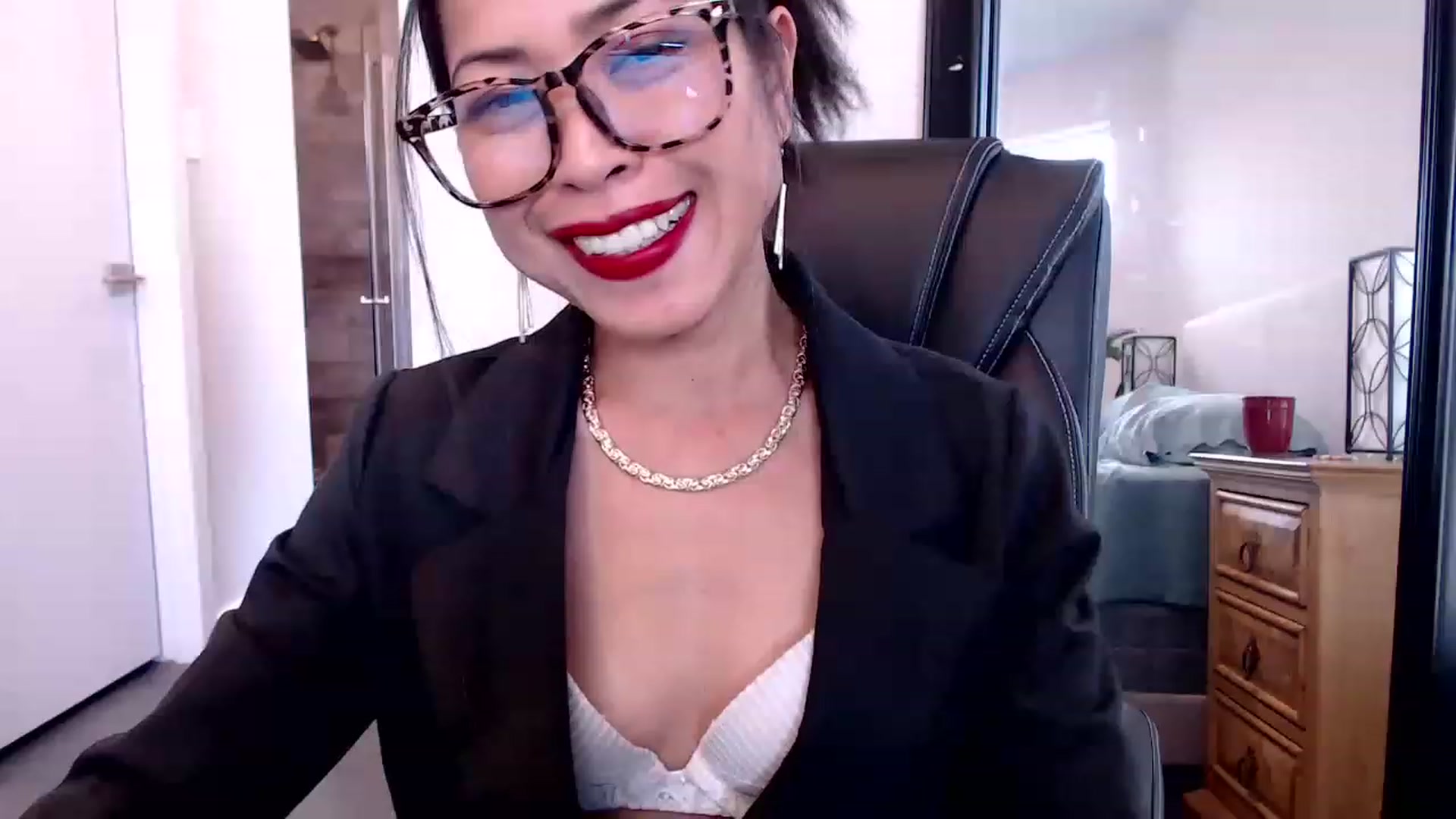 Gallery image thumbnail from Lil__bit's myfreecams stream on, 02/23/2023, 20:57 image 1 of 20