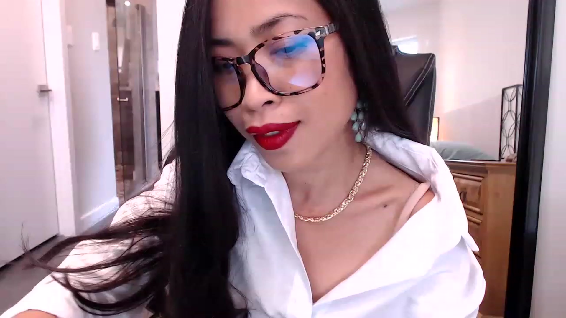 Gallery image thumbnail from Lil__bit's myfreecams stream on, 02/24/2023, 16:40 image 8 of 20