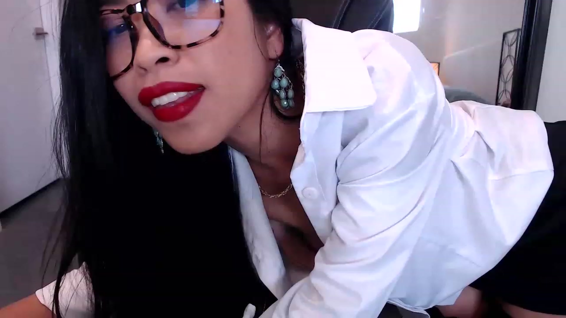 Gallery image thumbnail from Lil__bit's myfreecams stream on, 02/24/2023, 17:59 image 16 of 20