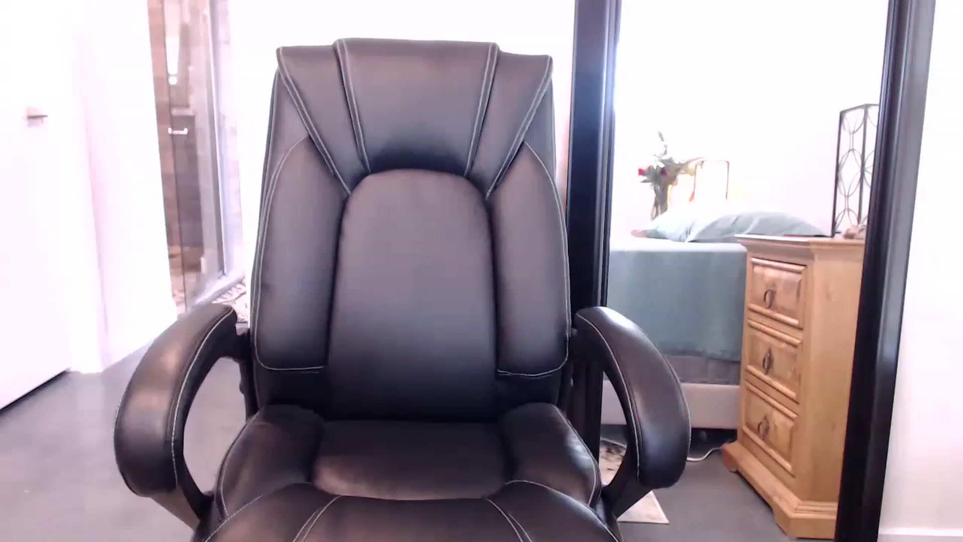 Gallery image thumbnail from Lil__bit's myfreecams stream on, 02/24/2023, 17:59 image 1 of 20