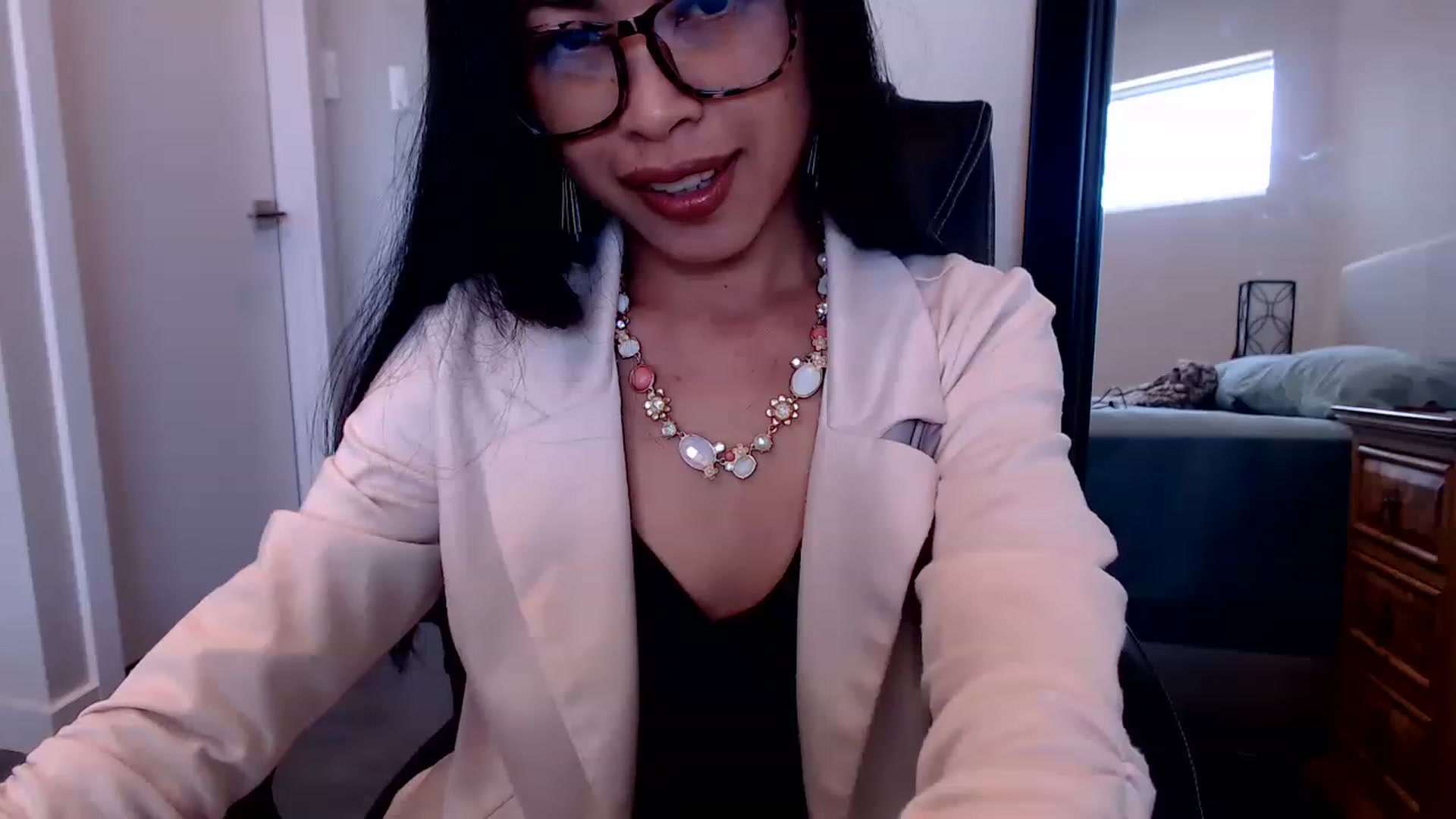 Gallery image thumbnail from Lil__bit's myfreecams stream on, 02/28/2023, 18:13 image 11 of 20