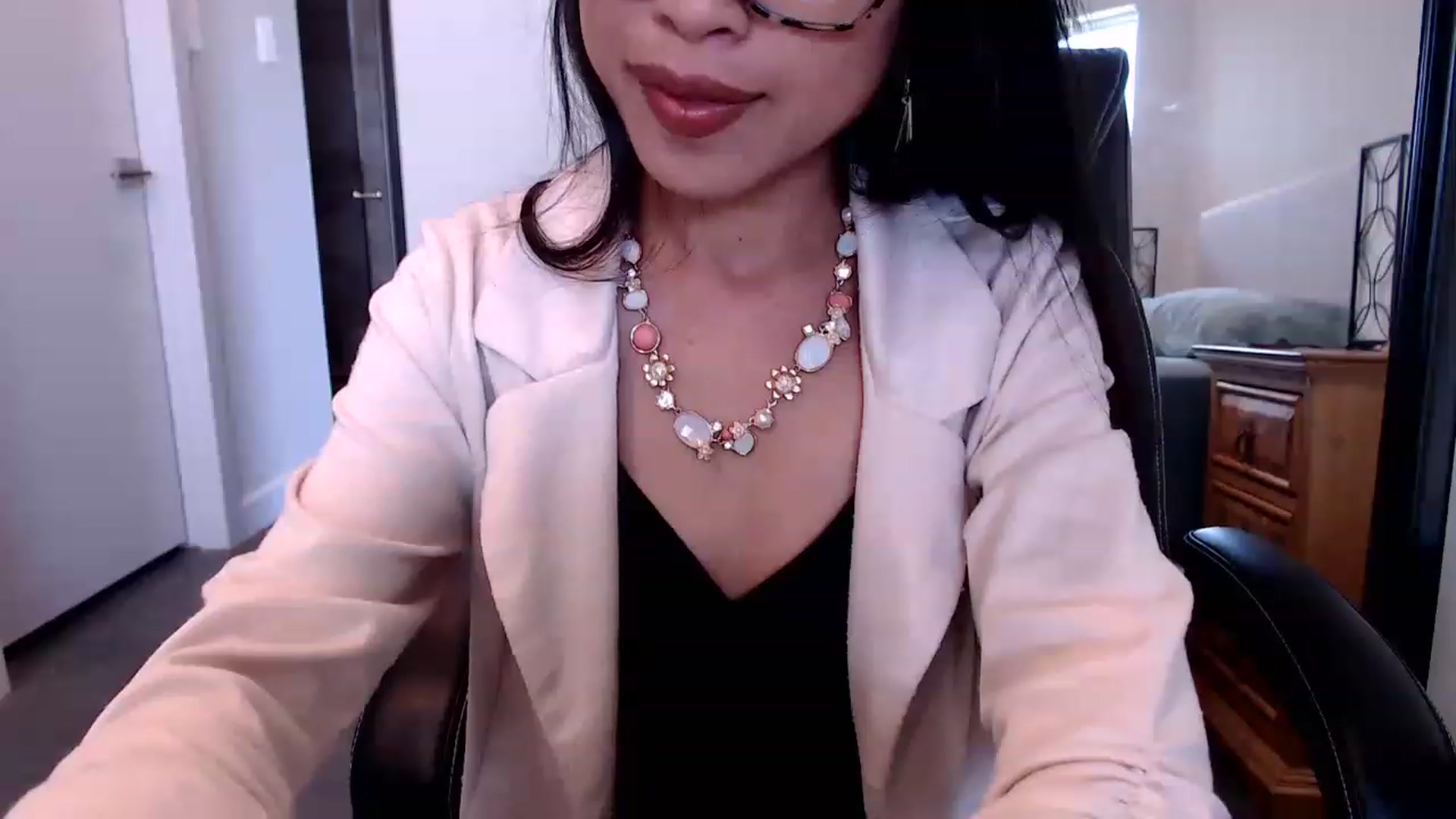 Gallery image thumbnail from Lil__bit's myfreecams stream on, 02/28/2023, 18:13 image 16 of 20