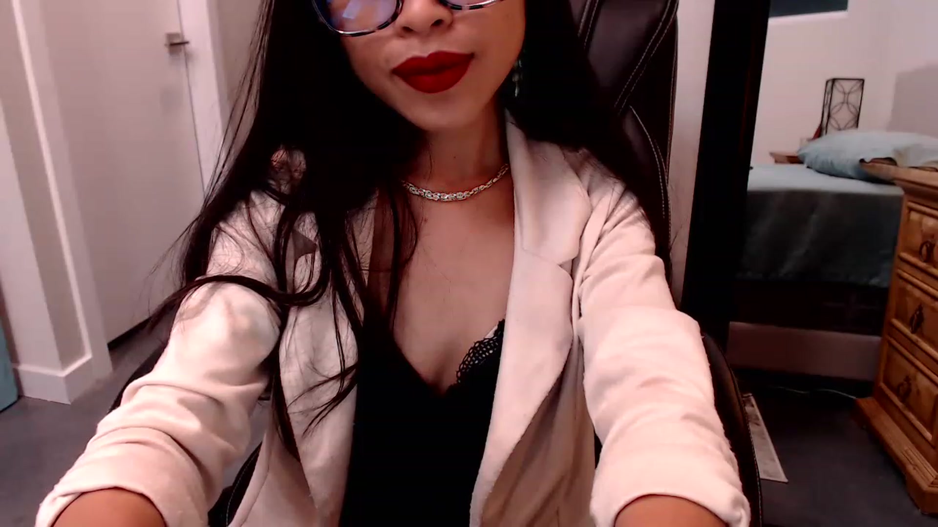 Gallery image thumbnail from Lil__bit's myfreecams stream on, 03/04/2023, 04:28 image 20 of 20