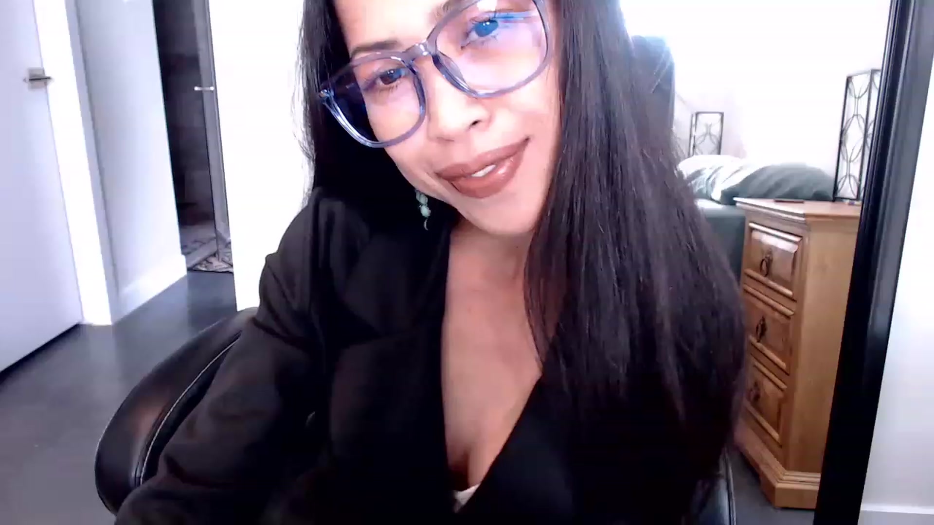 Gallery image thumbnail from Lil__bit's myfreecams stream on, 03/14/2023, 15:42 image 8 of 20
