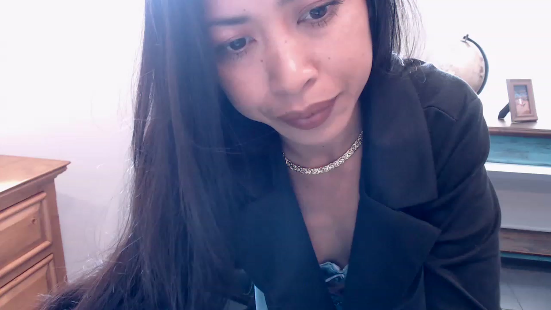 Gallery image thumbnail from Lil__bit's myfreecams stream on, 03/15/2023, 16:05 image 6 of 20