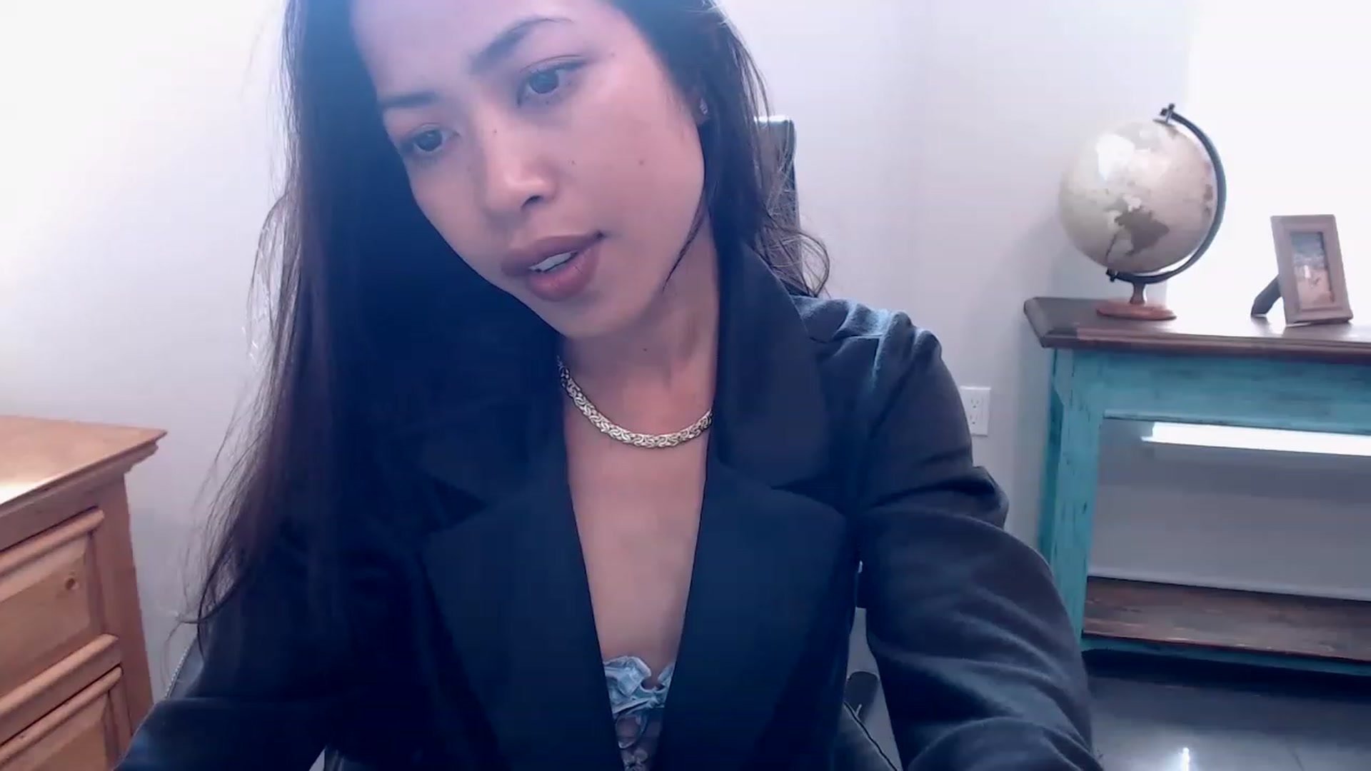 Gallery image thumbnail from Lil__bit's myfreecams stream on, 03/15/2023, 16:05 image 9 of 20