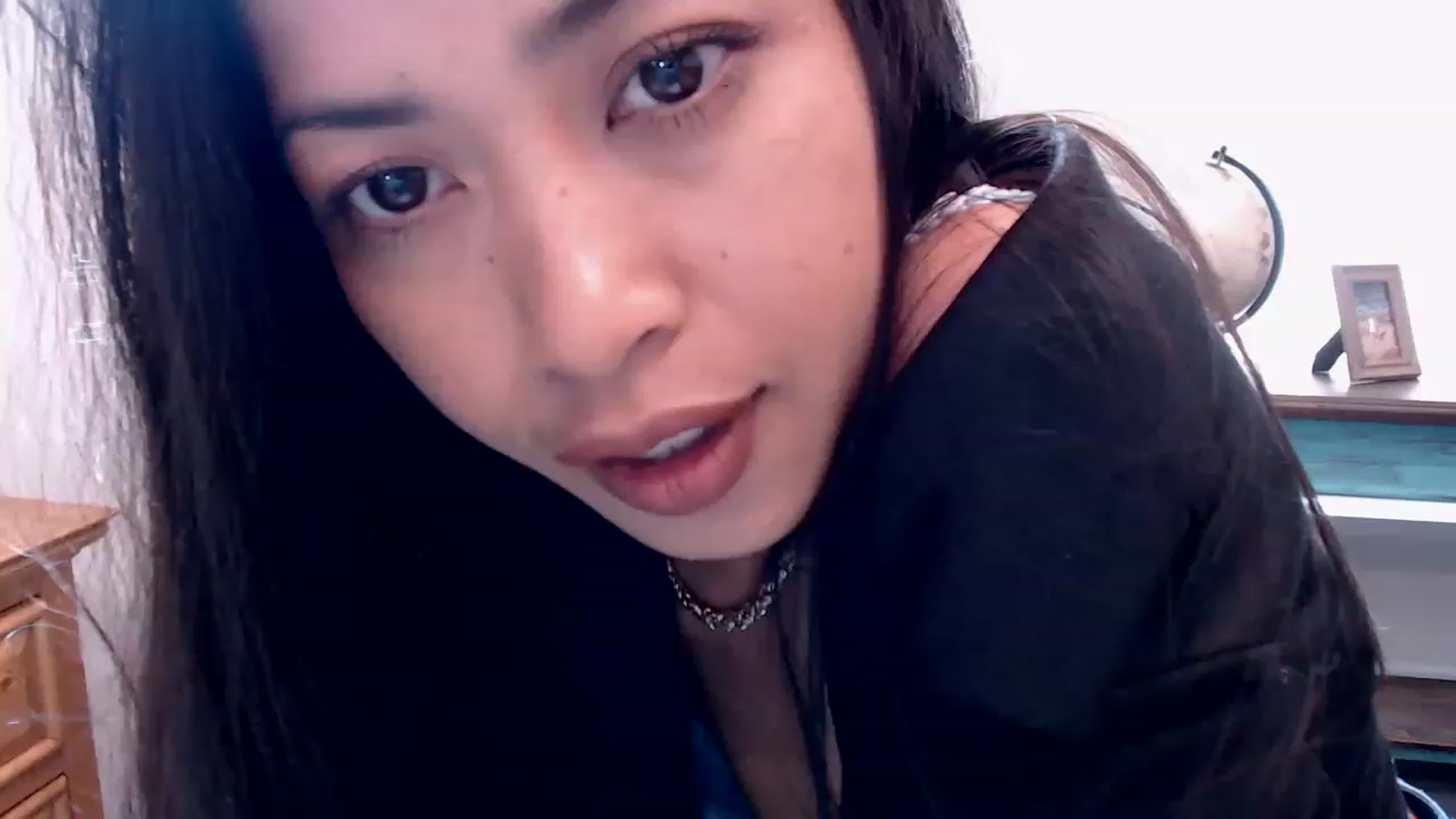 Gallery image thumbnail from Lil__bit's myfreecams stream on, 03/15/2023, 16:05 image 3 of 20