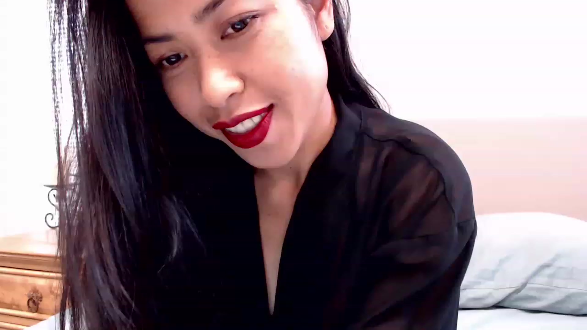 Gallery image thumbnail from Lil__bit's myfreecams stream on, 03/16/2023, 16:48 image 17 of 20