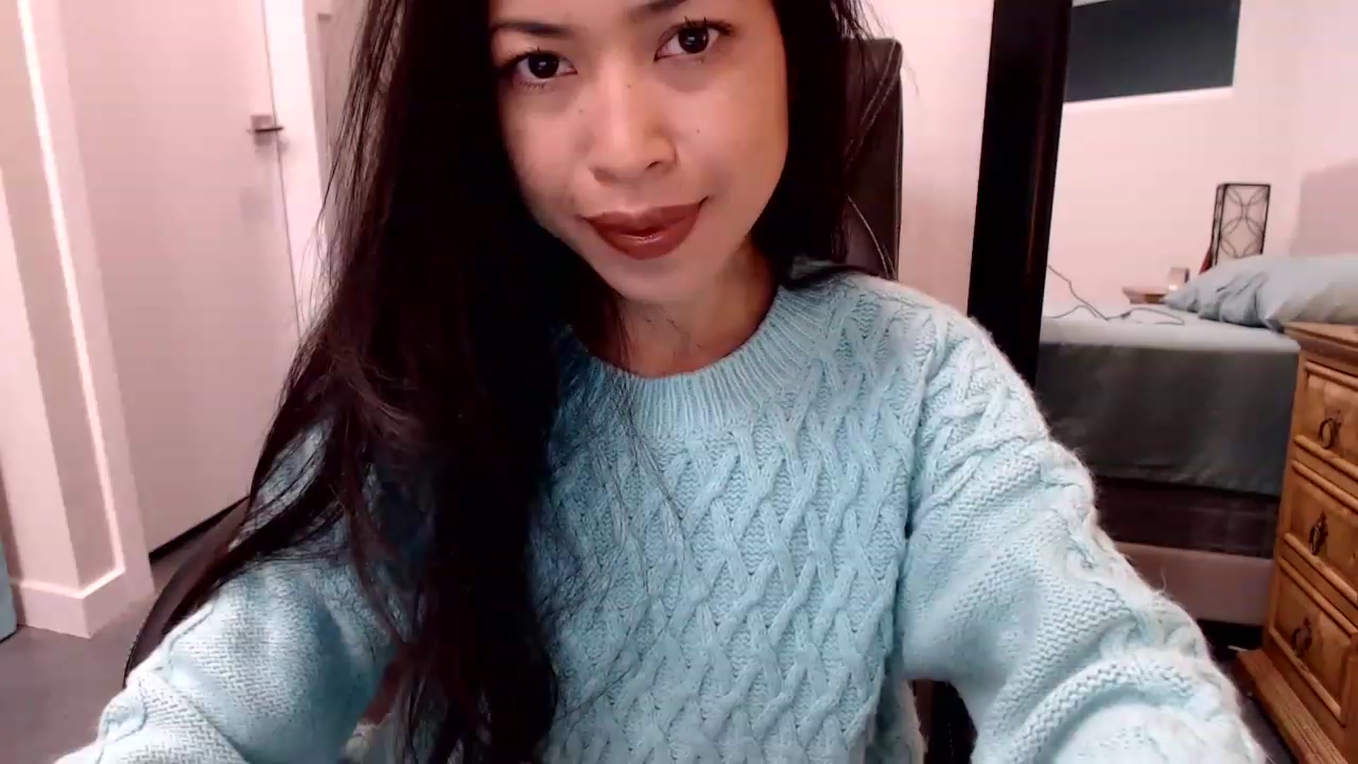 Gallery image thumbnail from Lil__bit's myfreecams stream on, 03/18/2023, 04:15 image 1 of 20