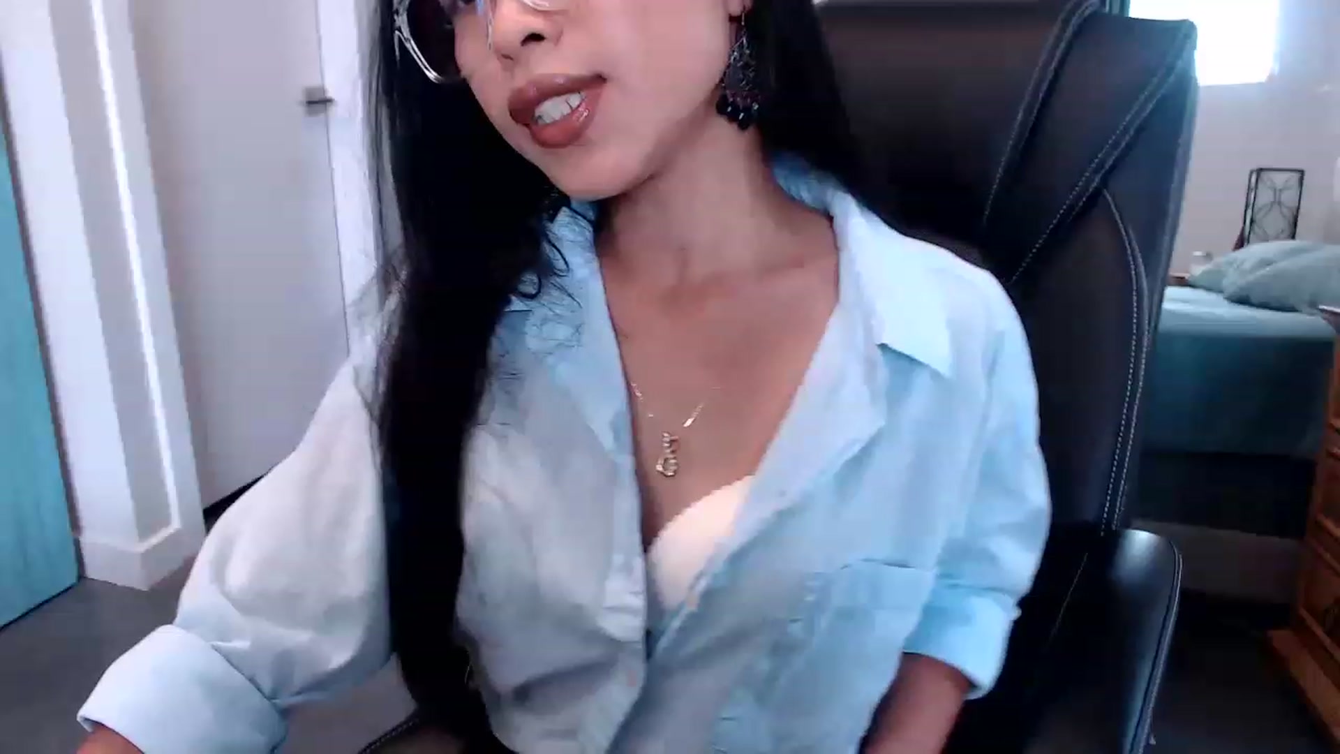 Gallery image thumbnail from Lil__bit's myfreecams stream on, 03/23/2023, 17:03 image 5 of 20