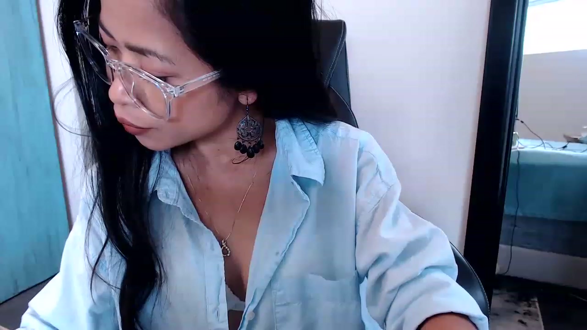 Gallery image thumbnail from Lil__bit's myfreecams stream on, 03/23/2023, 18:08 image 20 of 20