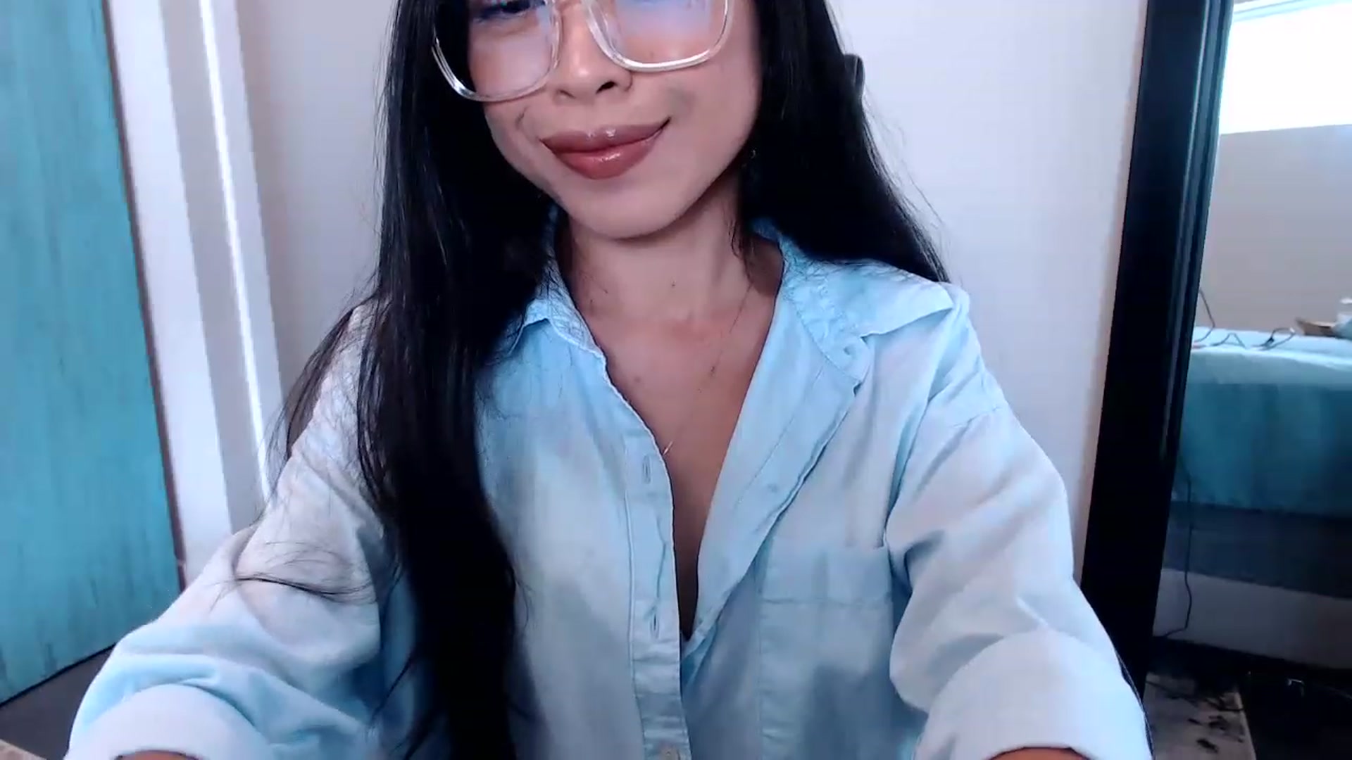 Gallery image thumbnail from Lil__bit's myfreecams stream on, 03/23/2023, 18:08 image 4 of 20