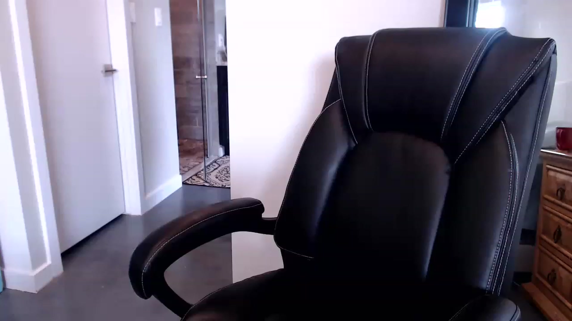 Gallery image thumbnail from Lil__bit's myfreecams stream on, 03/24/2023, 16:10 image 11 of 20
